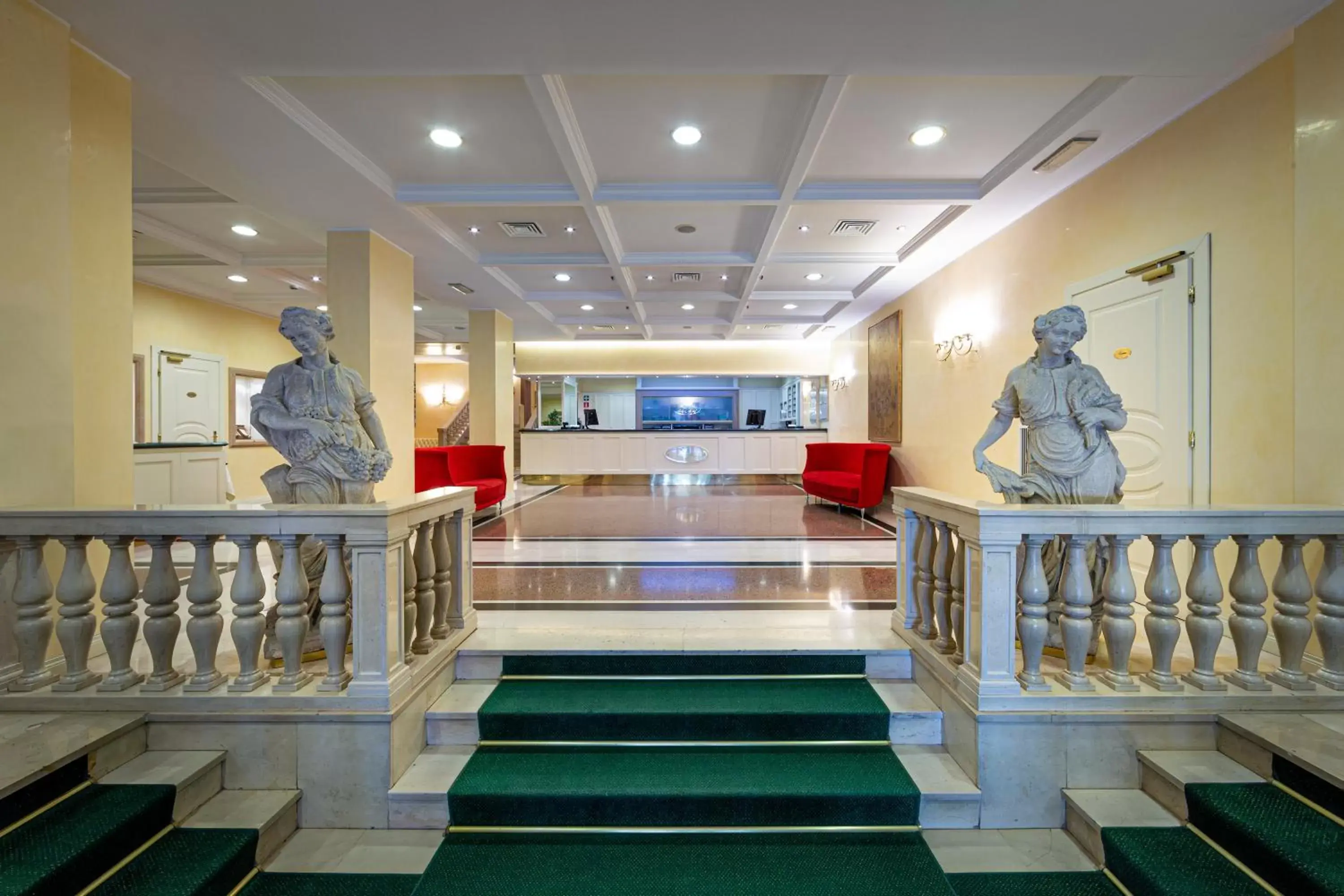Lobby or reception in Ambassador Palace Hotel