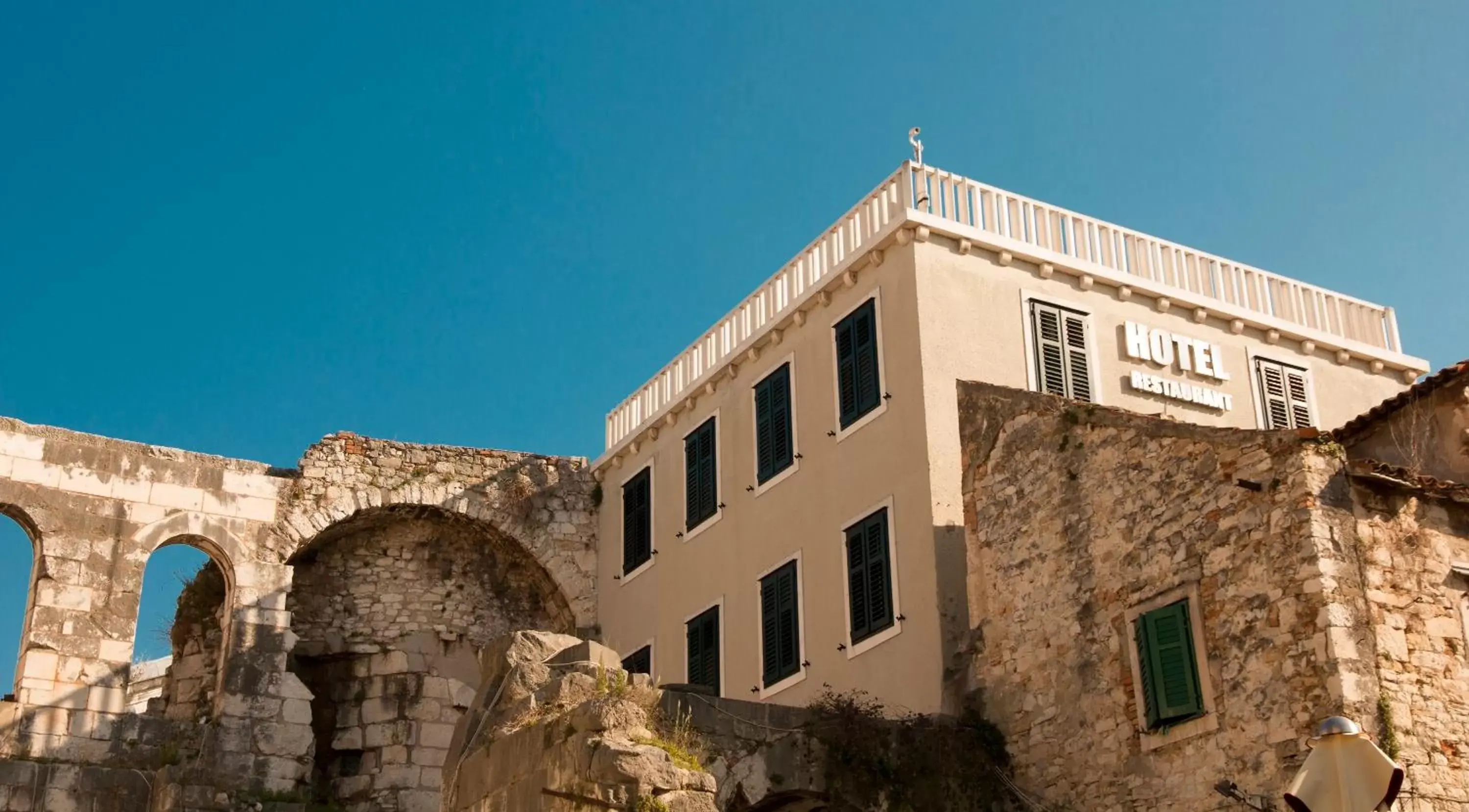 Facade/entrance, Property Building in Hotel Peristil