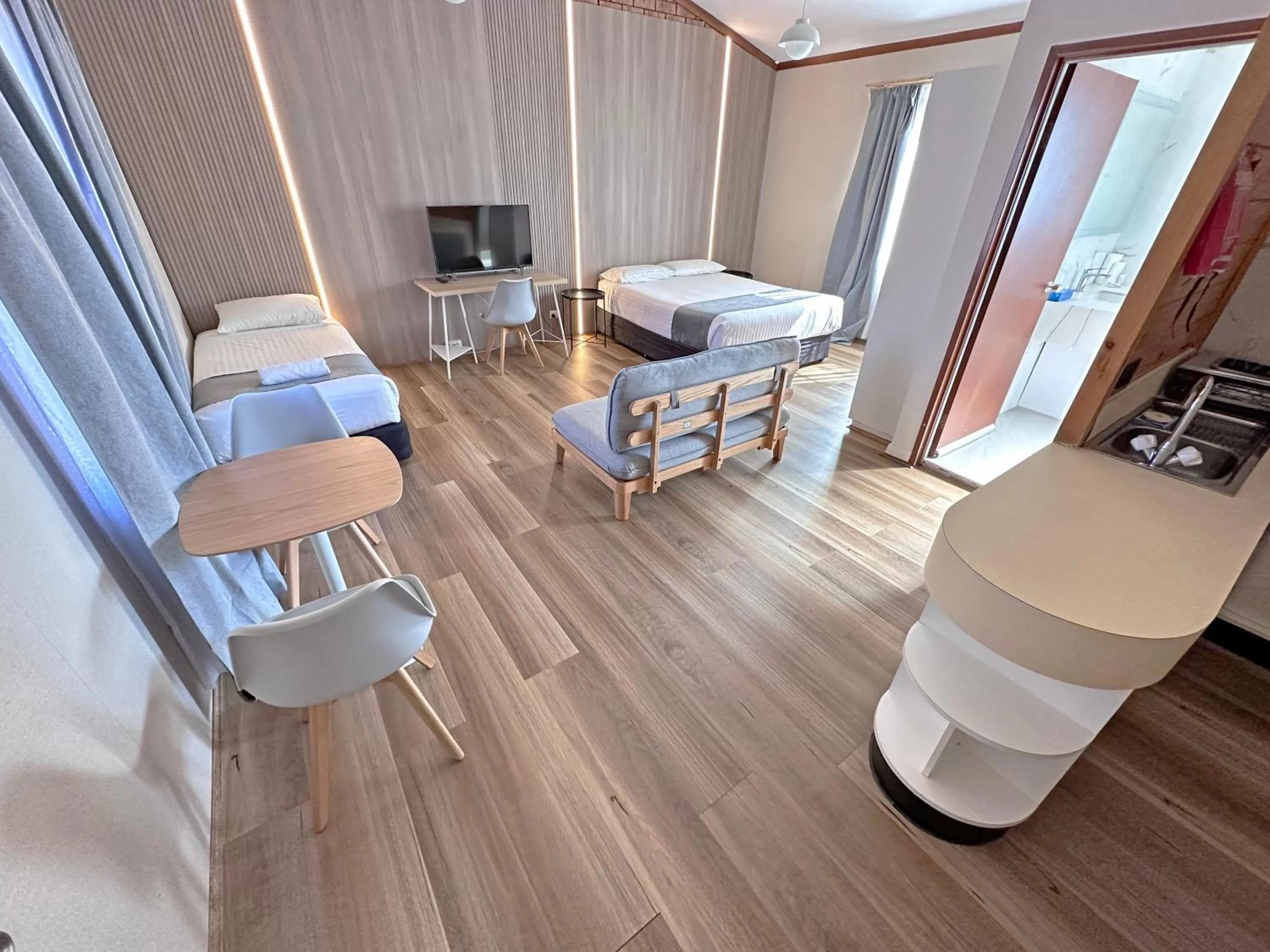 Photo of the whole room in Spa Village Travel Inn