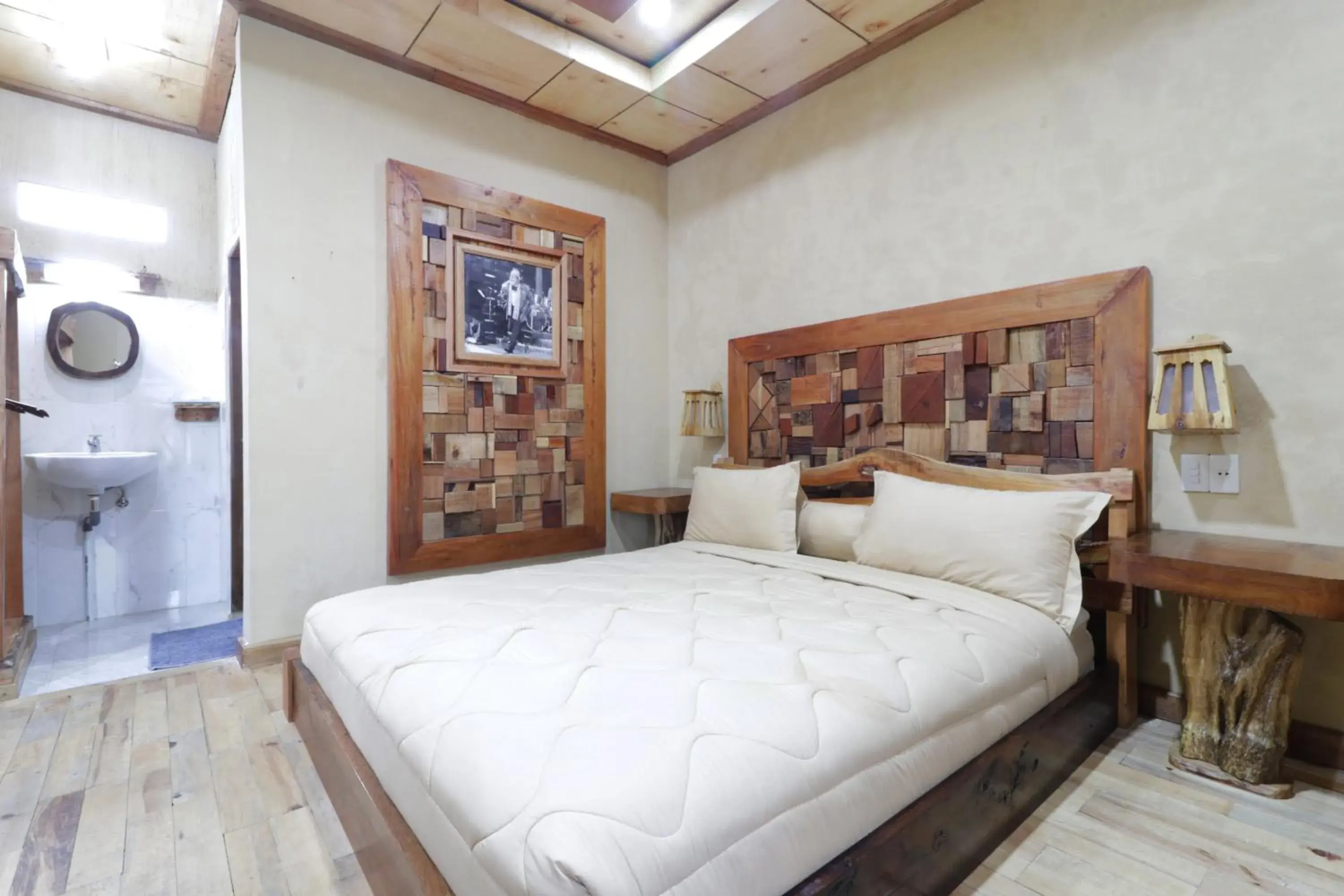 Bedroom, Bed in Alloyna Country Cottage Brastagi Bedroom, Bed in Alloyna Country Cottage Brastagi