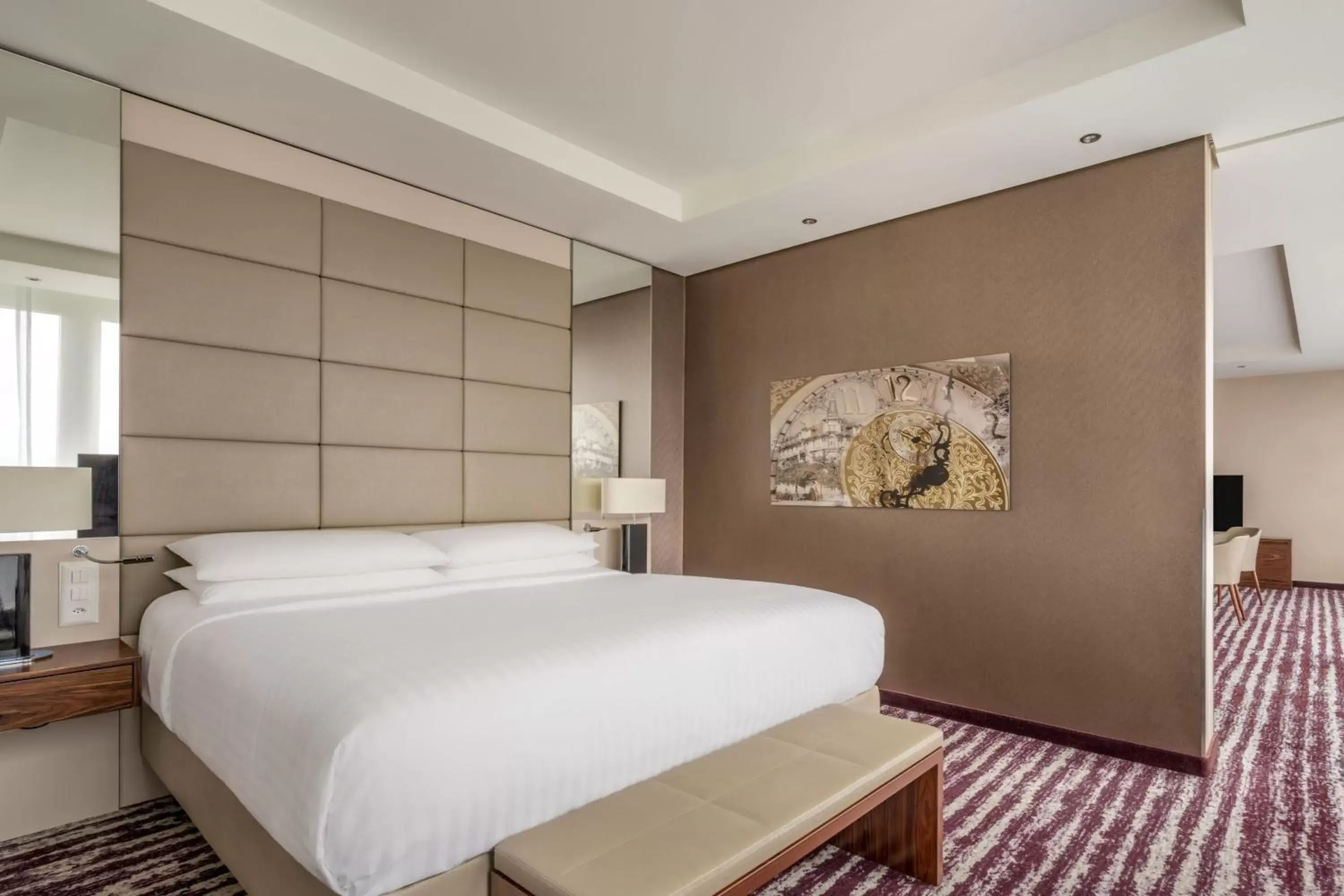 Bedroom, Bed in Zurich Marriott Hotel