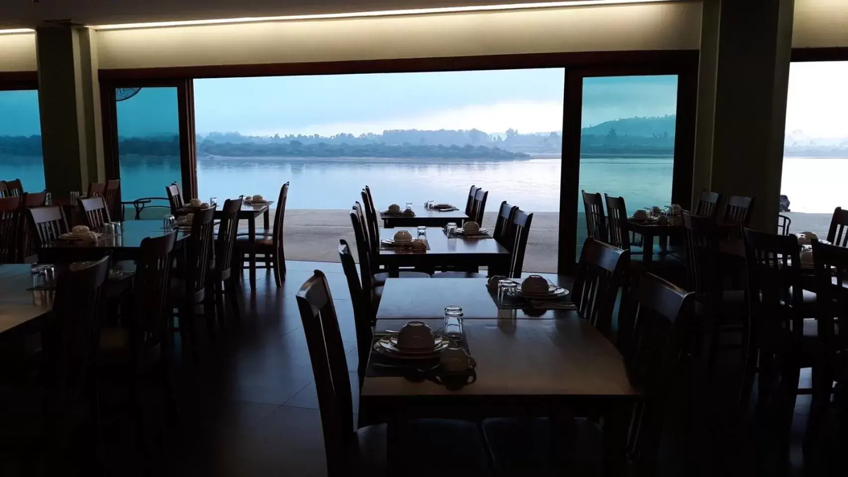 Restaurant/places to eat in Siam Triangle Hotel Chiang Sean Restaurant/places to eat in Siam Triangle Hotel Chiang Sean