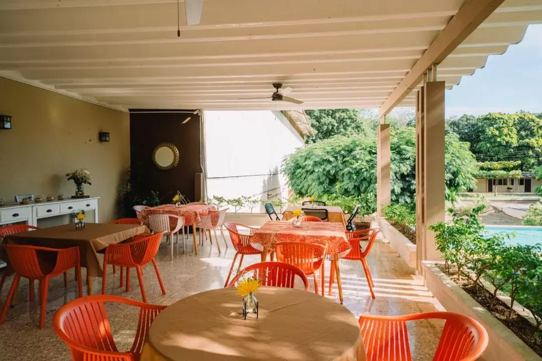 Balcony/Terrace, Restaurant/Places to Eat in Hotel Diriá Santa Cruz