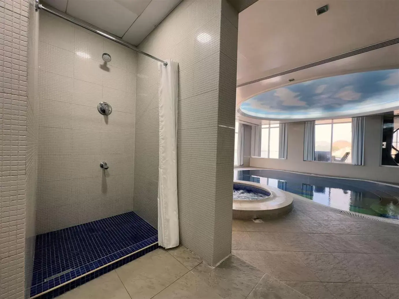 Shower, Bathroom in Royal Beach Hotel & Resort