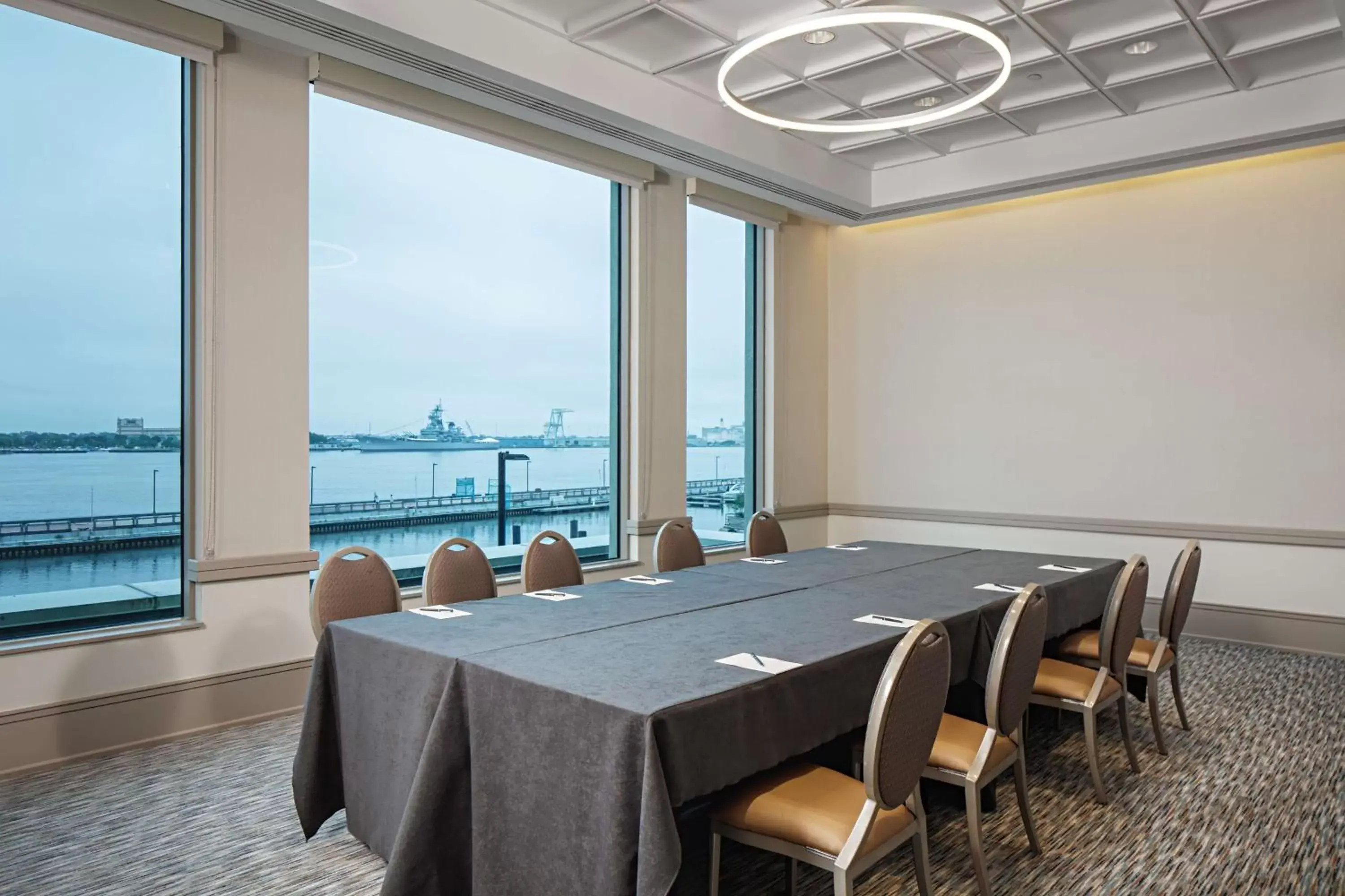 Meeting/conference room in Hilton Philadelphia at Penn's Landing