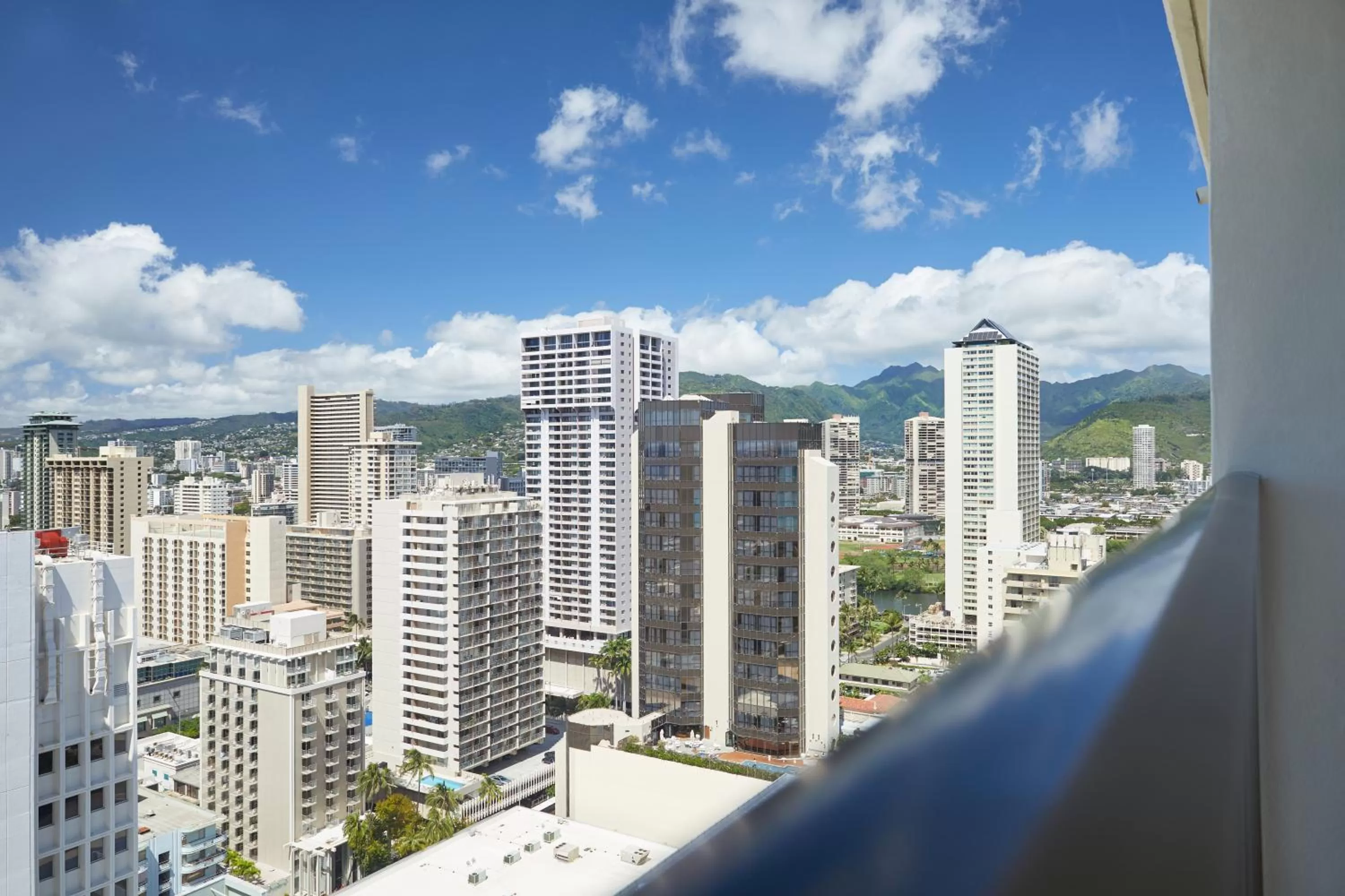 City view in OUTRIGGER Waikiki Beachcomber Hotel