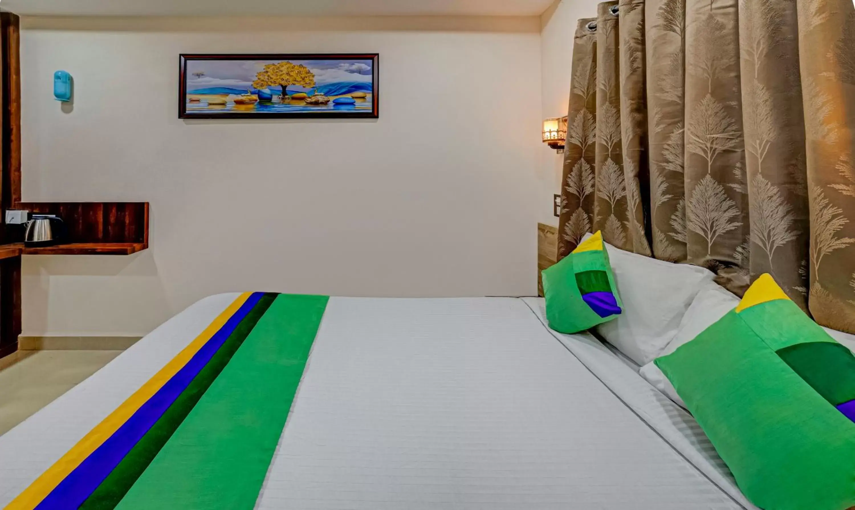 Bedroom, Bed in Treebo Seven Inn Bedroom, Bed in Treebo Seven Inn