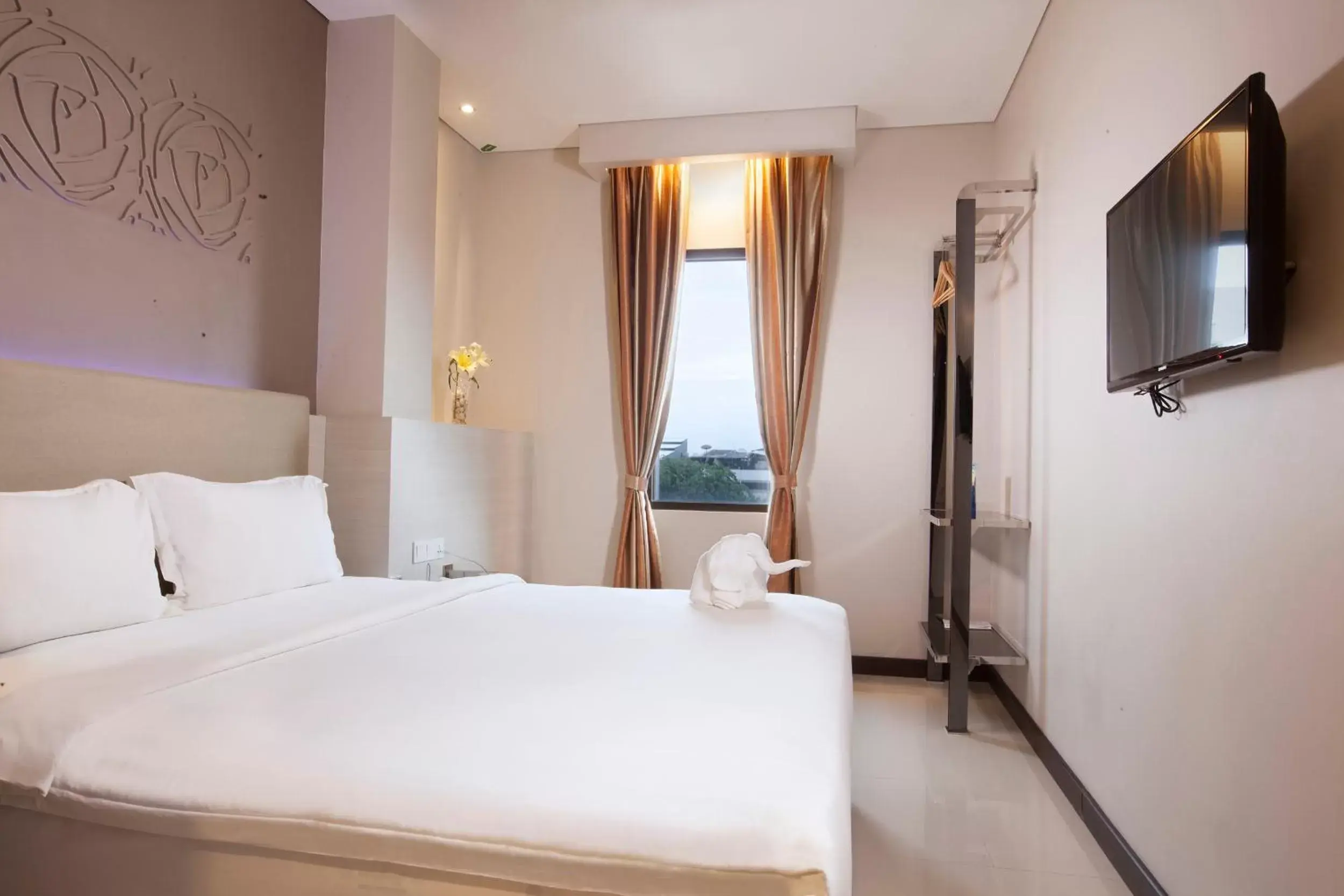 Superior Queen Room in Verse Lite Hotel Gajah Mada