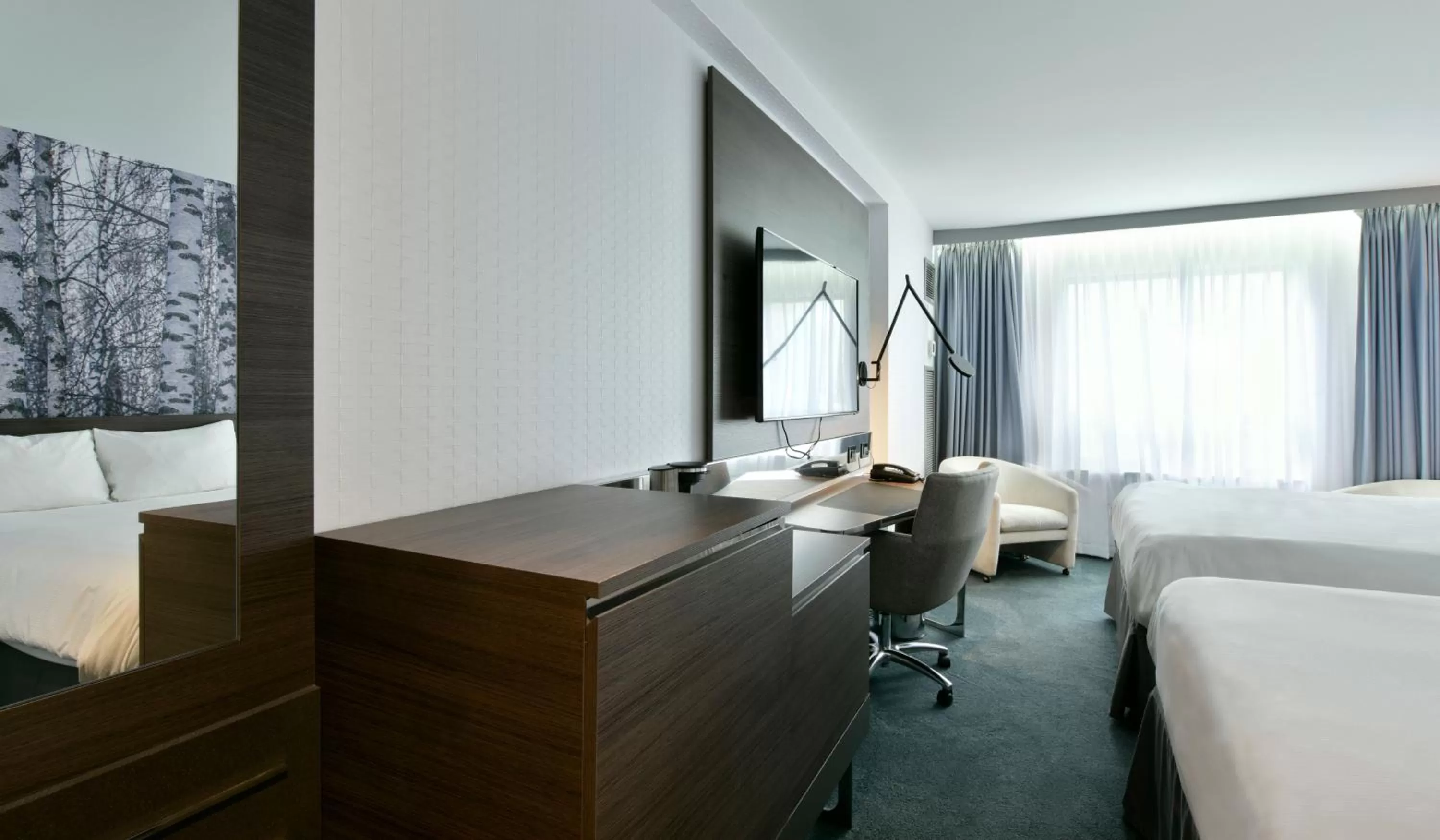 Bed in DoubleTree by Hilton Ottawa Downtown