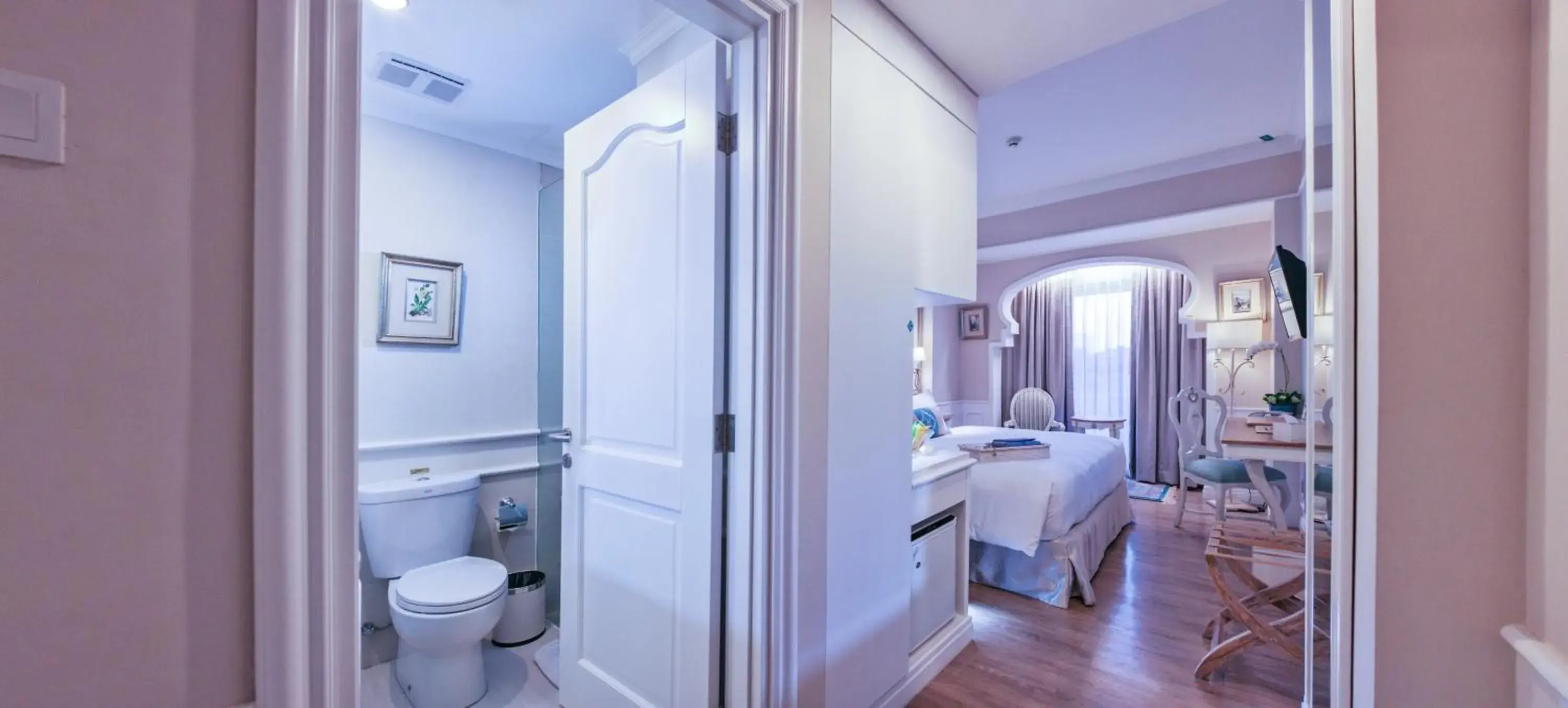 Bedroom, Bathroom in Noor Hotel
