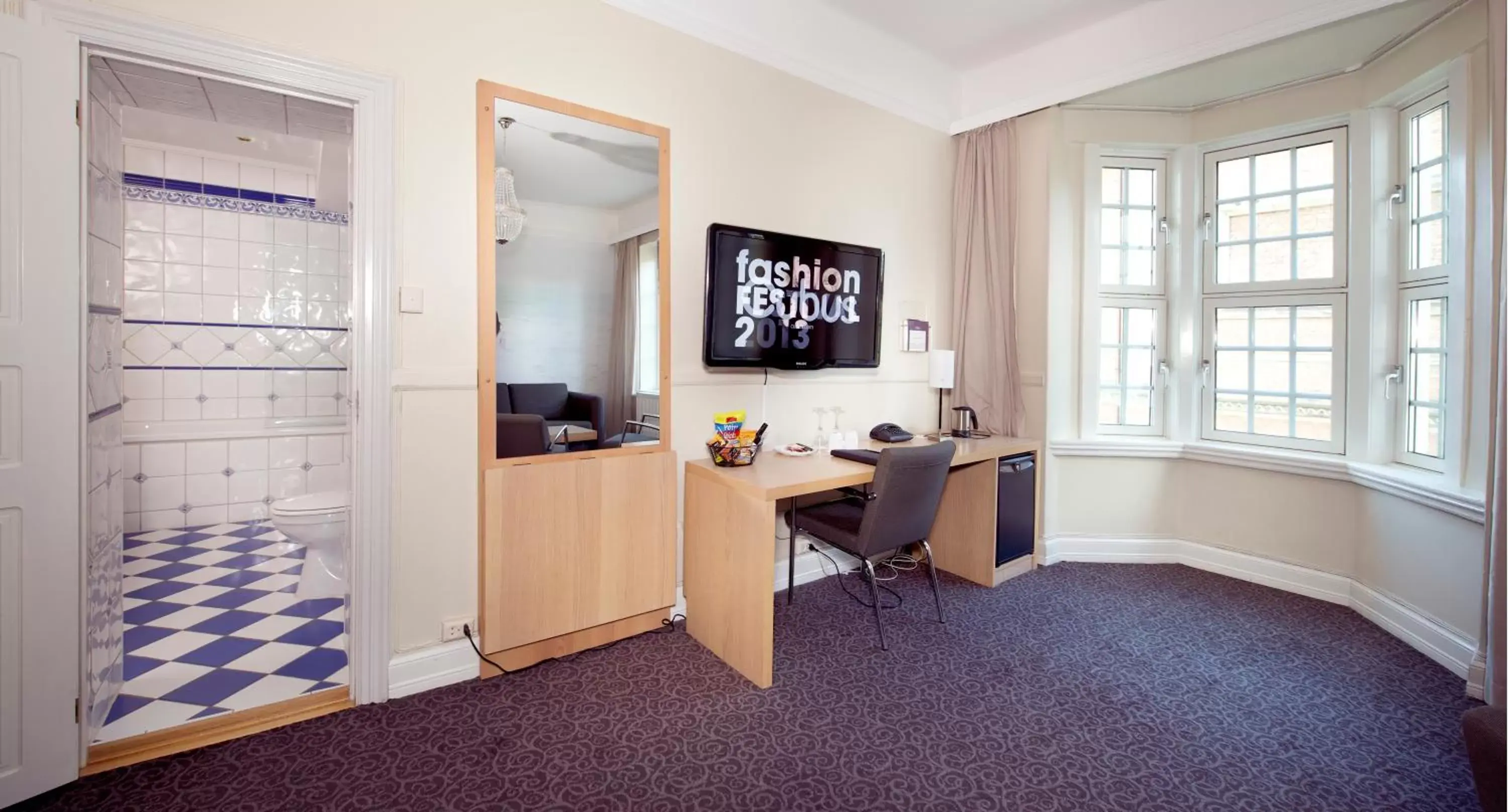 Bathroom, Seating Area in Clarion Collection Hotel Savoy