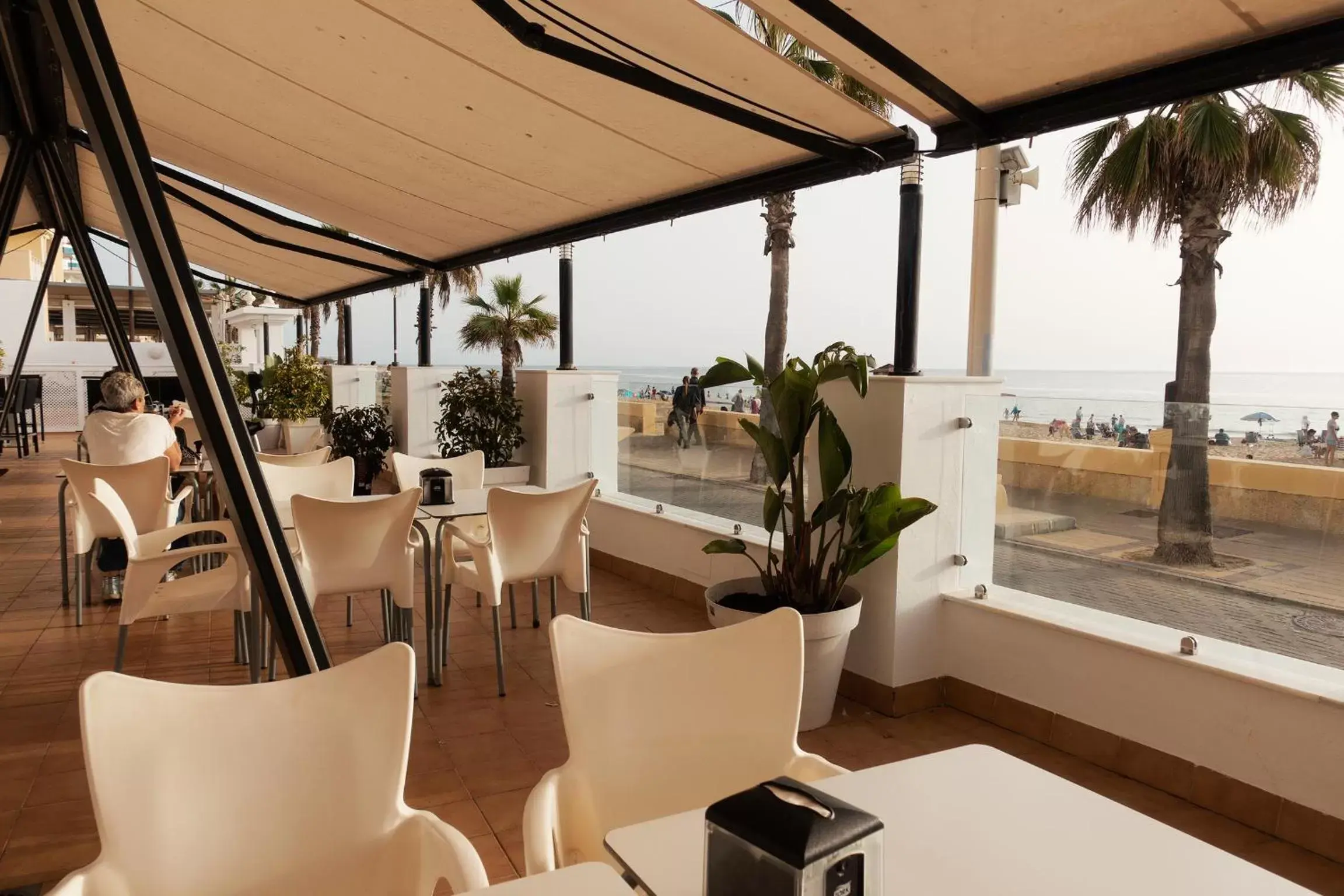 Restaurant/places to eat in Hotel Vértice Chipiona Mar Restaurant/places to eat in Hotel Vértice Chipiona Mar