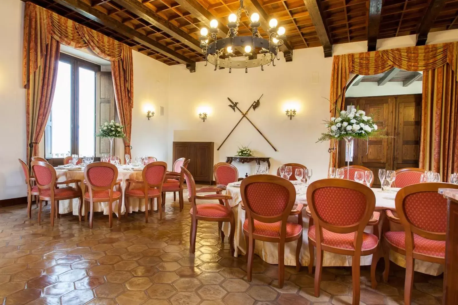 Banquet/Function facilities, Restaurant/Places to Eat in Castello di Altomonte