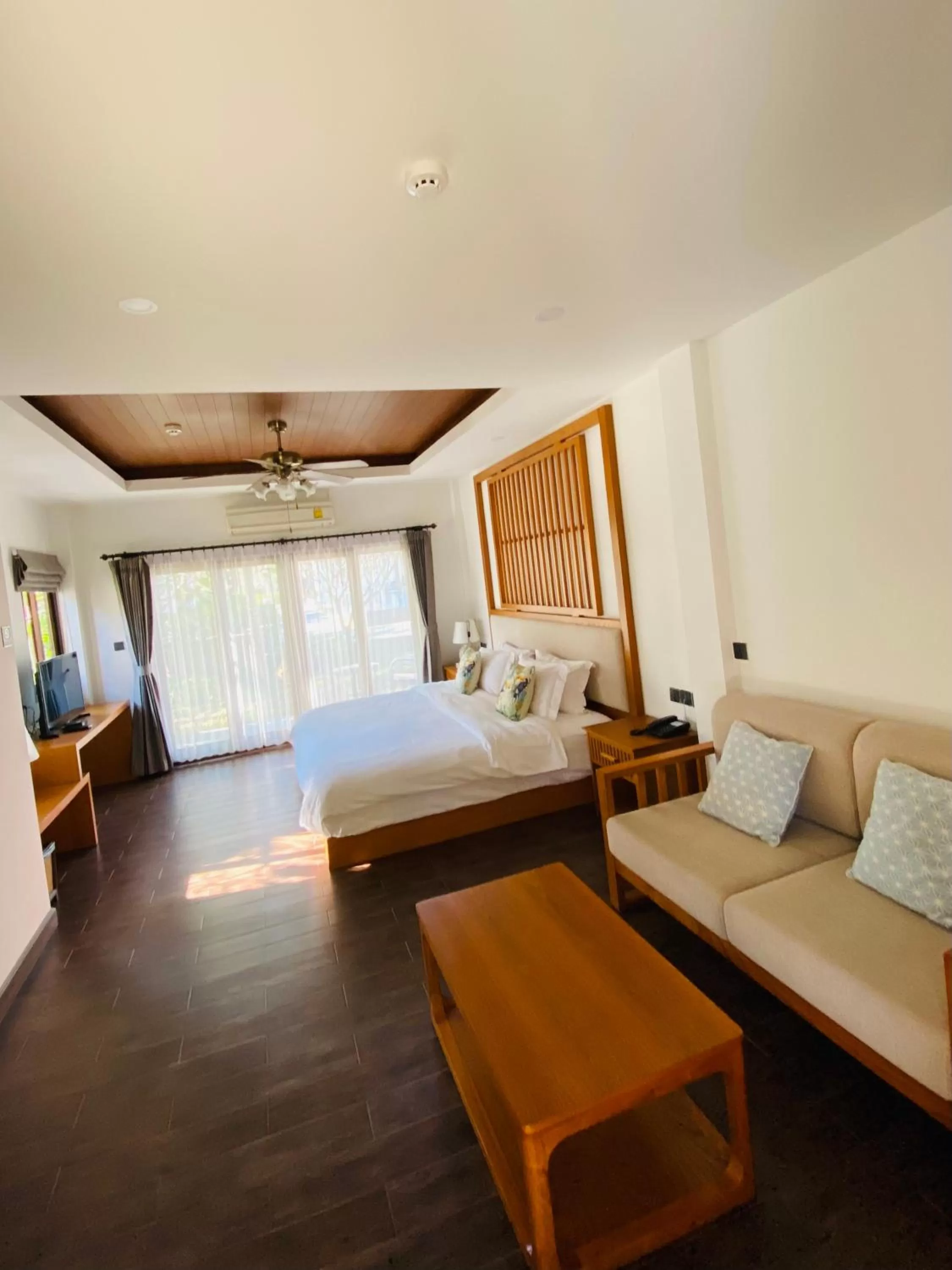 Photo of the whole room, Bed in Lanna Deer Resort Chiang Mai