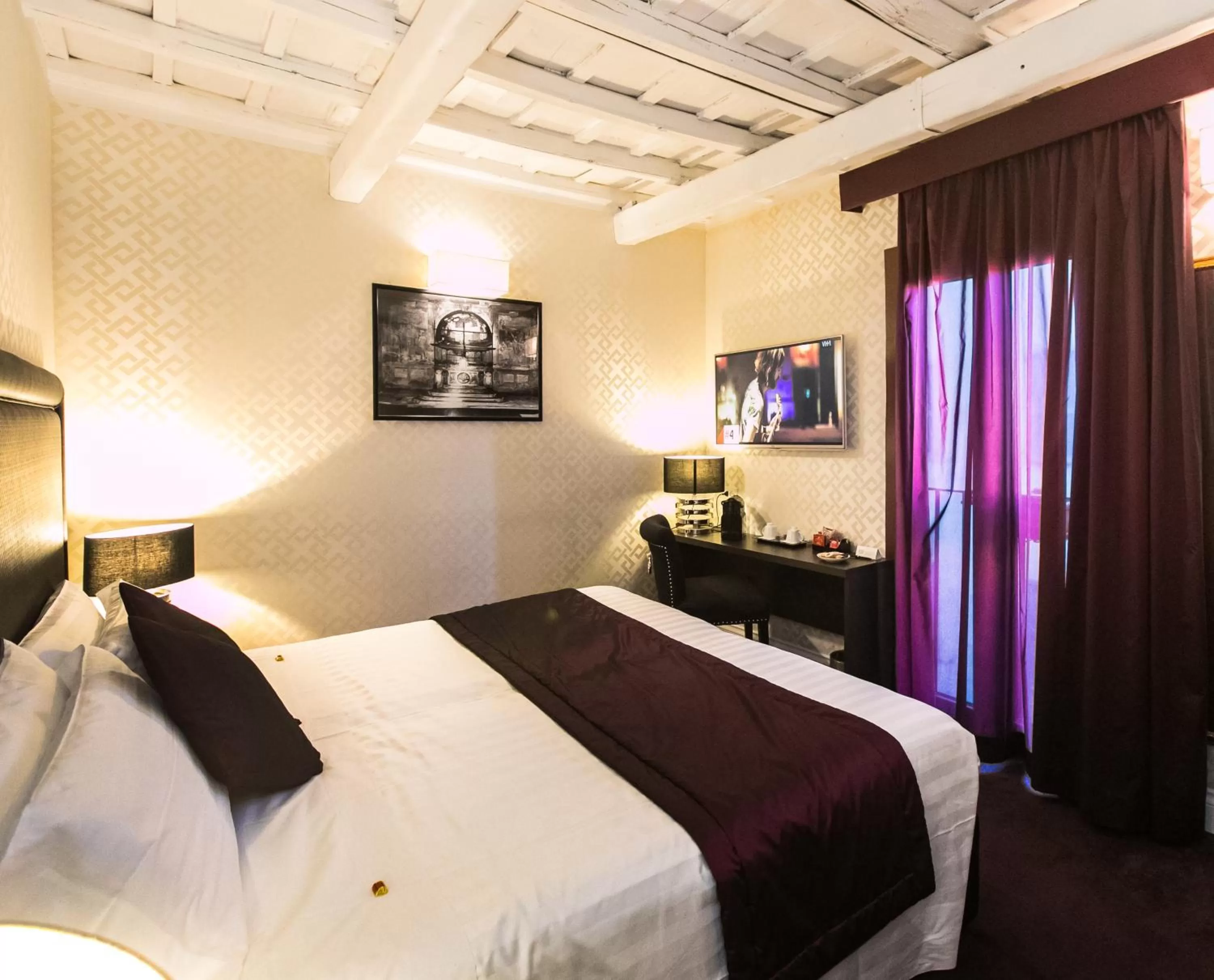 Photo of the whole room, Bed in Minerva Relais