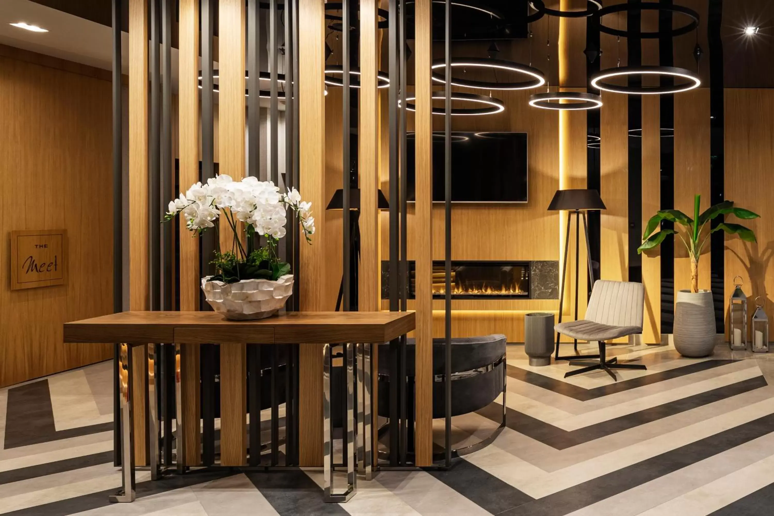 Lobby or reception in -- ESTE PARK HOTEL -- part of Urban Chic Luxury Design Hotels - Parking & Compliments - next to Shopping & Dining Mall Plovdiv Lobby or reception in -- ESTE PARK HOTEL -- part of Urban Chic Luxury Design Hotels - Parking & Compliments - next to Shopping & Dining Mall Plovdiv