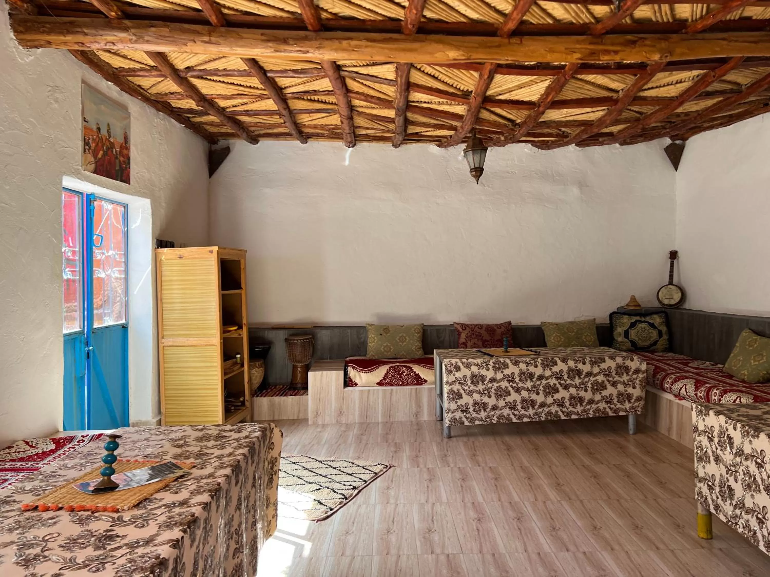 Living room, Bed in Maison d'hôtes Retour Au Calme