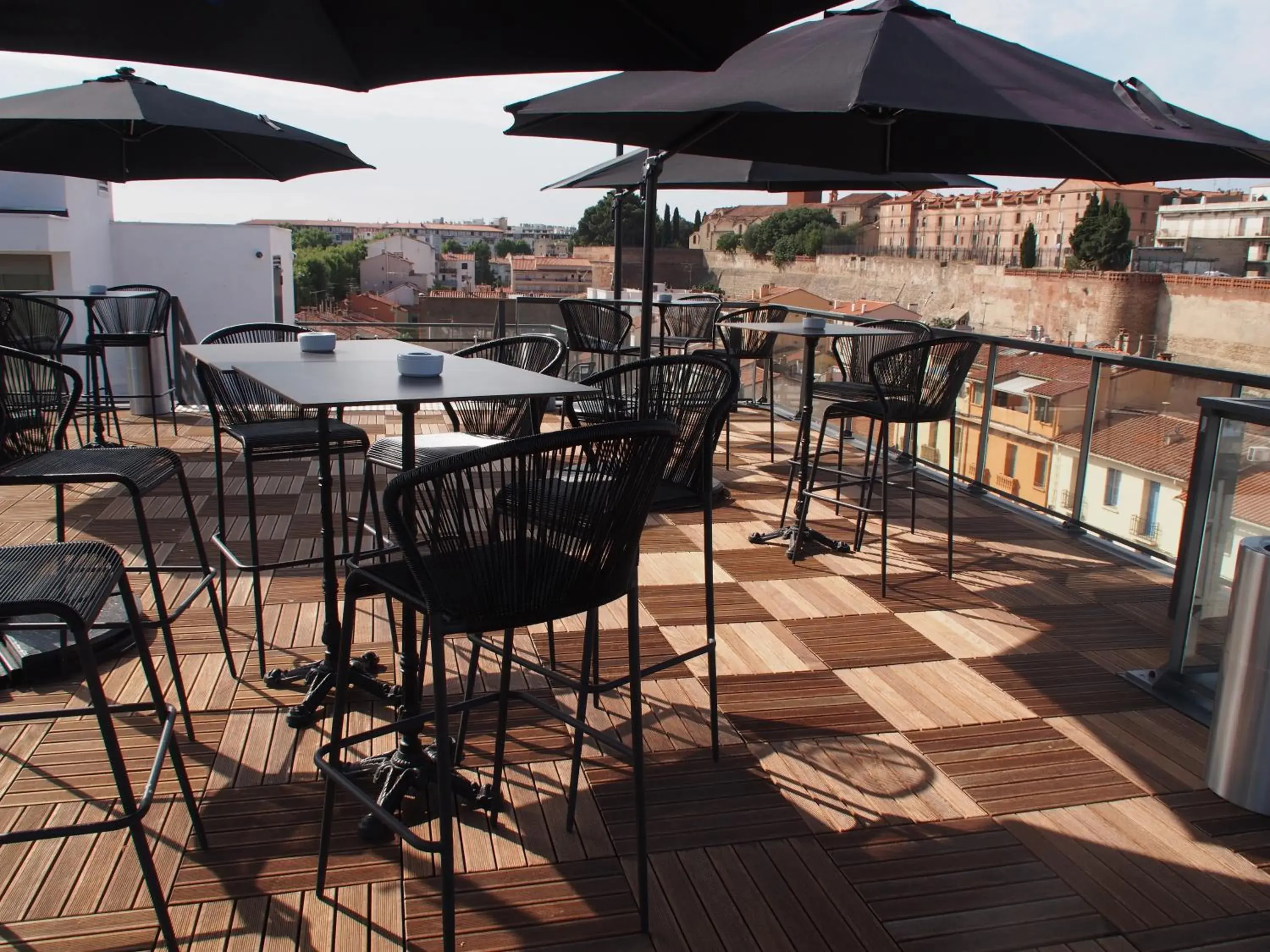 Patio in Dali Hotel