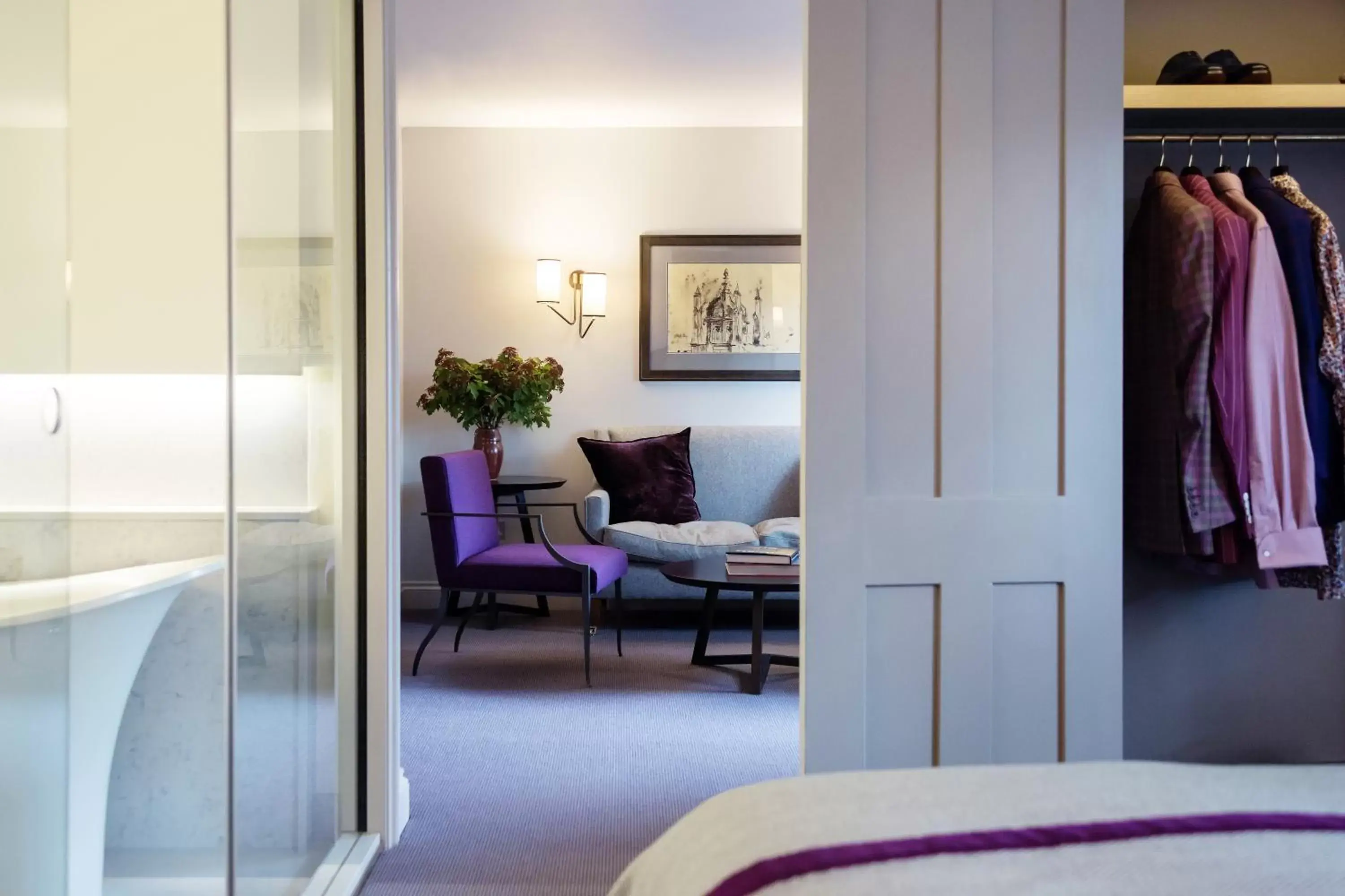 Bedroom, Seating Area in Old Parsonage Hotel