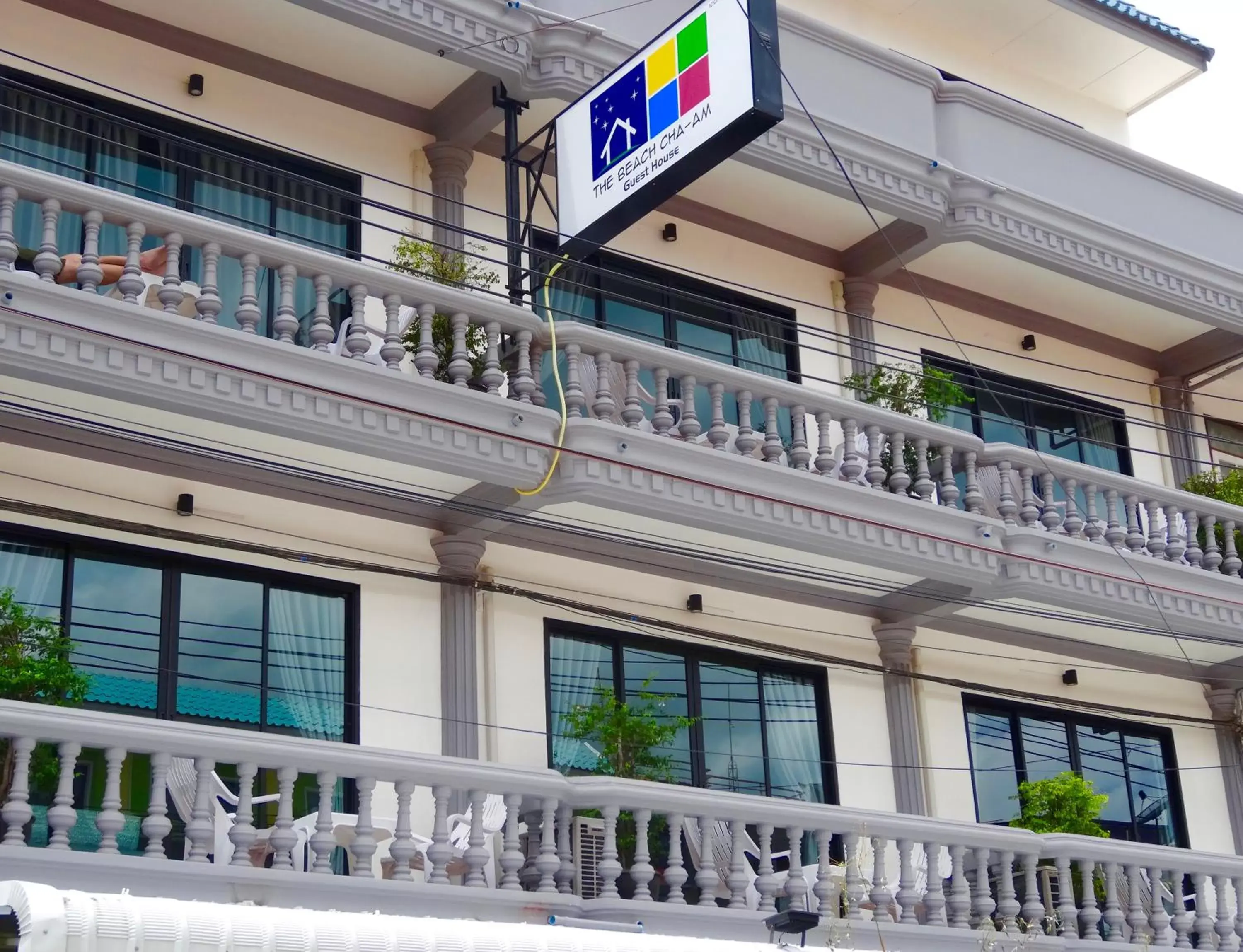 Property building in THE BEACH CHA AM Residence Property building in THE BEACH CHA AM Residence