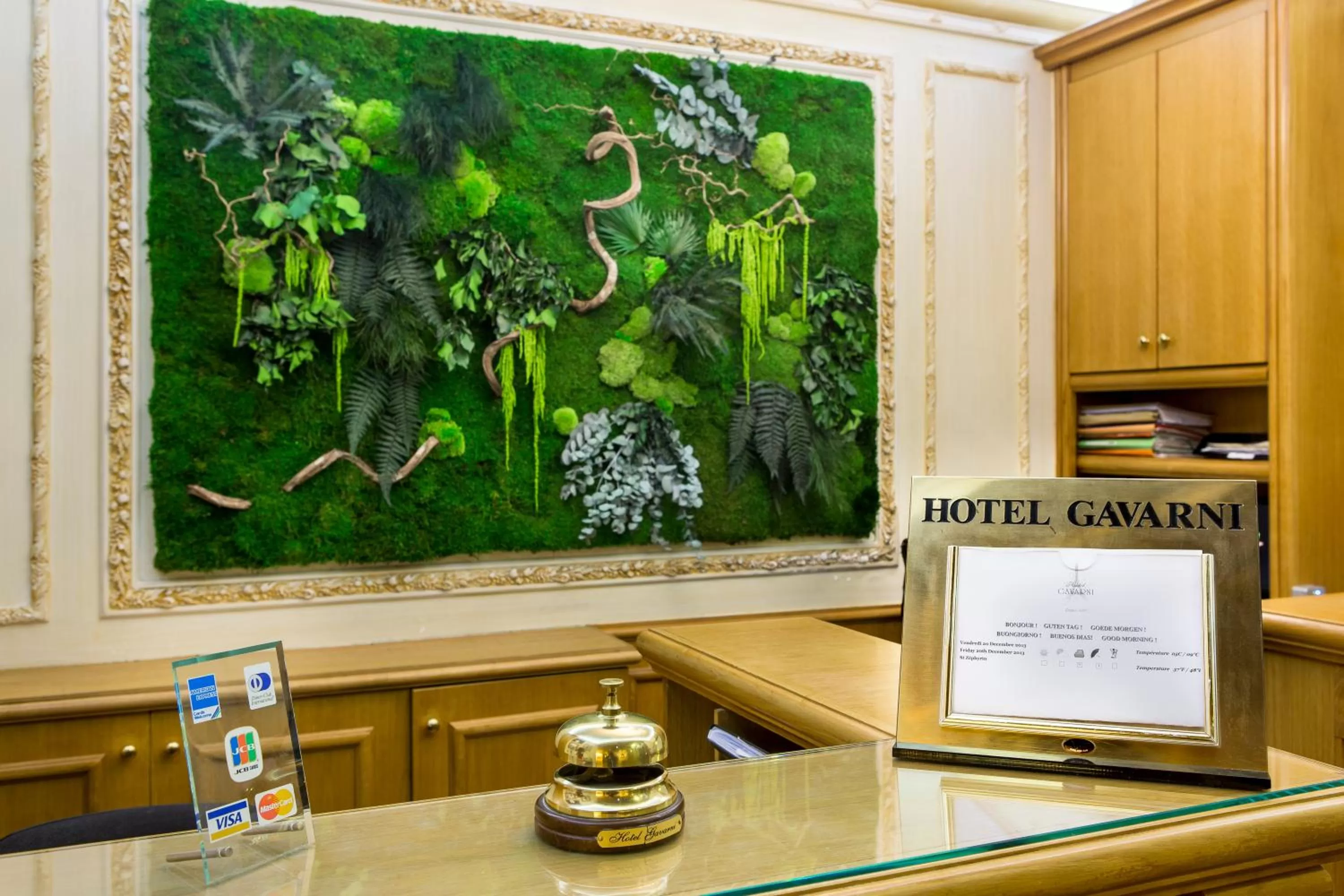 Decorative detail in Gavarni