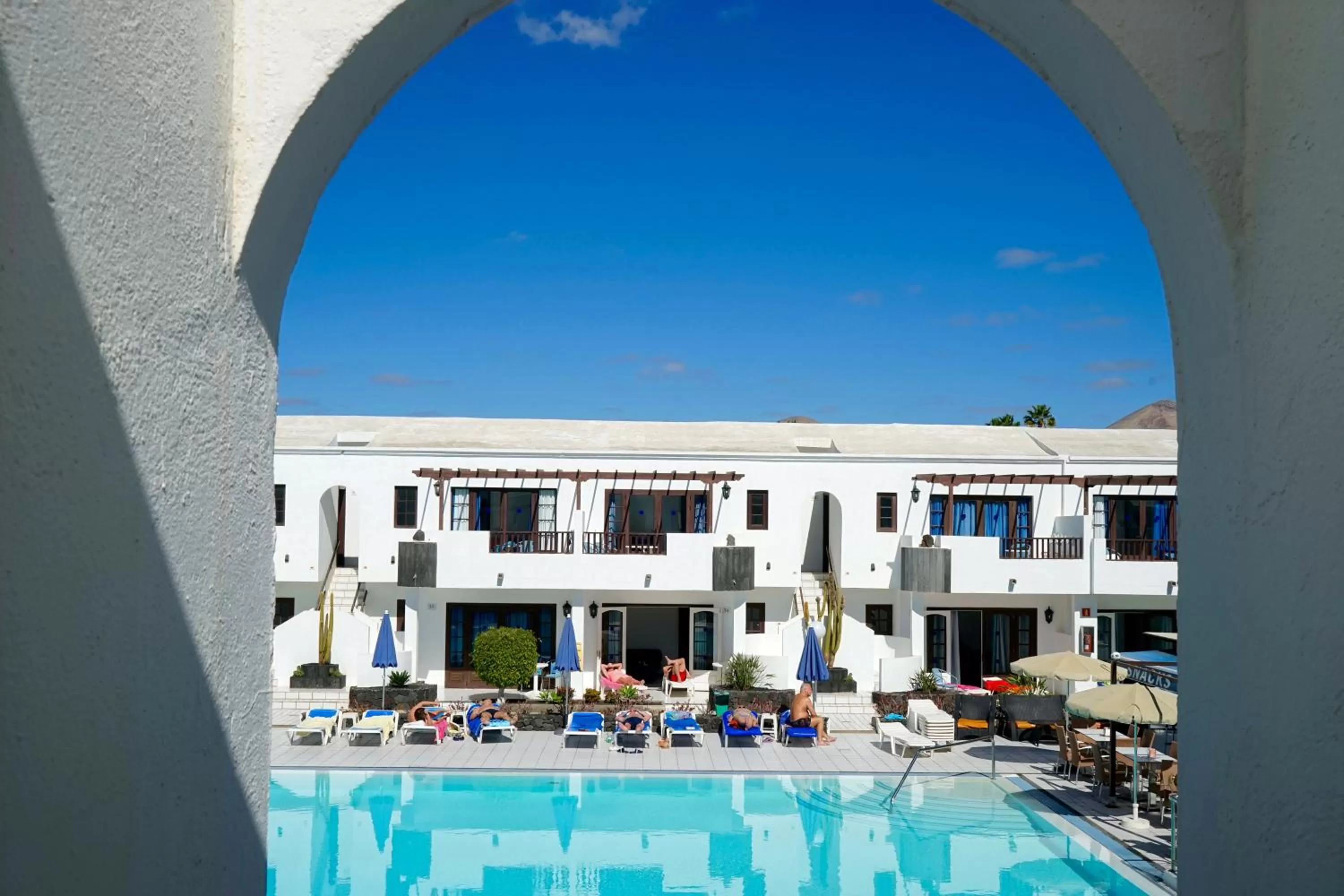 Pool view in Plaza Azul