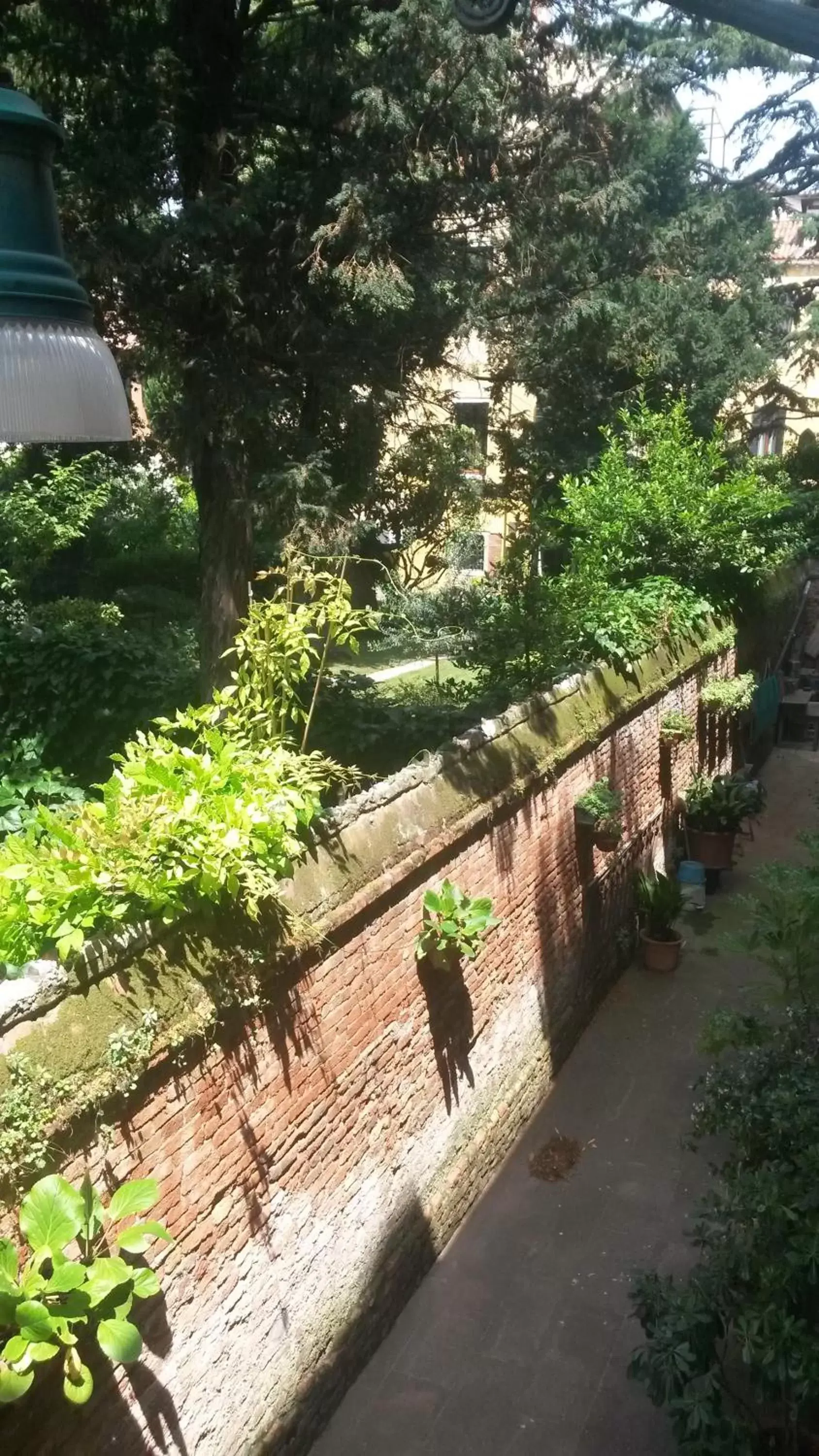 Garden view in Locanda Ca' del Brocchi