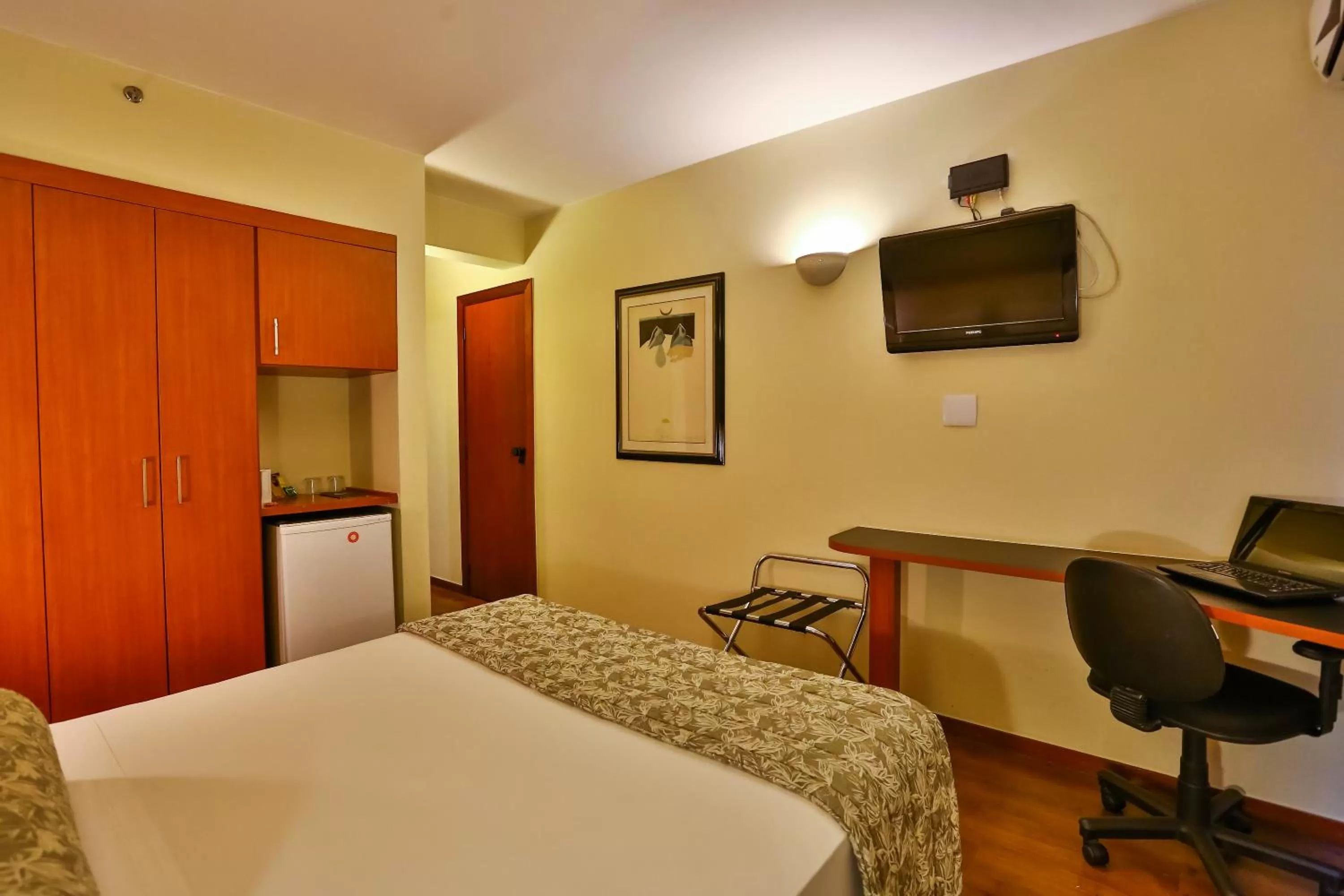 Photo of the whole room, Bed in Metropolitan Hotel Brasília