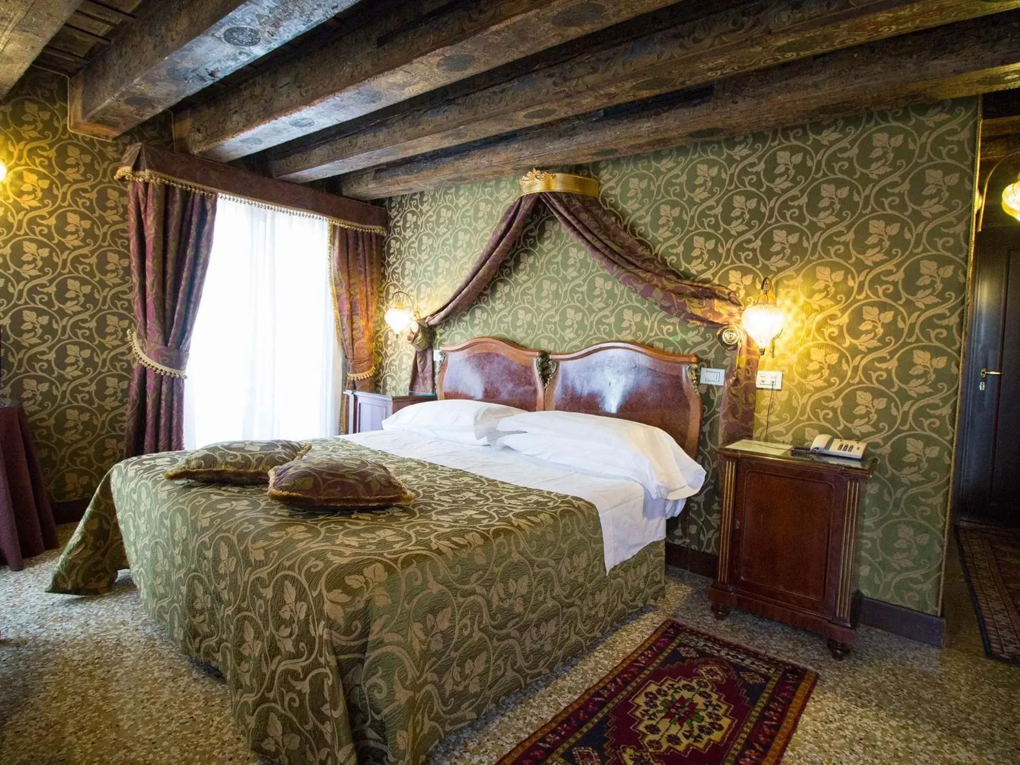 Day, Bed in Hotel Palazzo Abadessa
