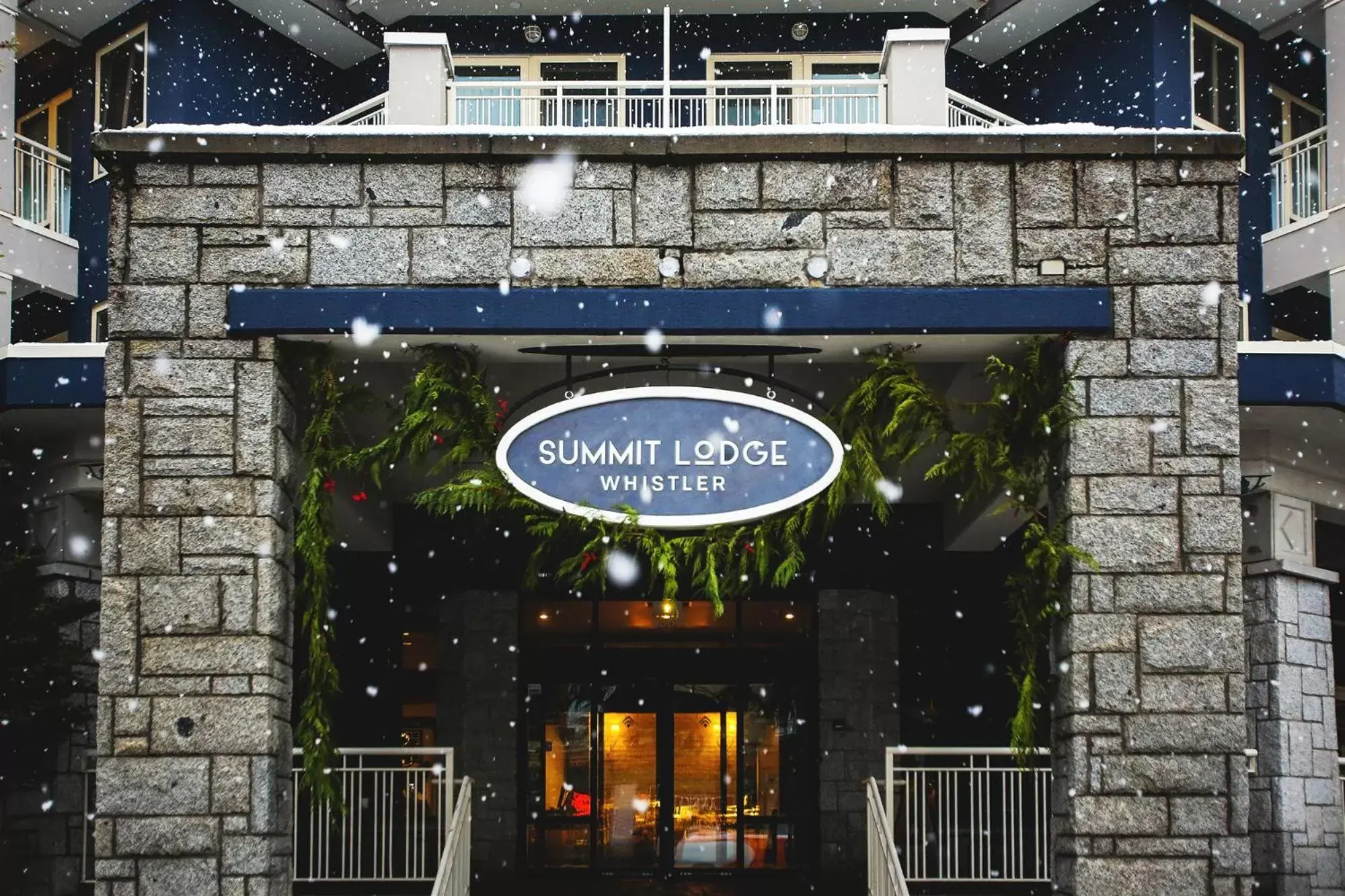 Facade/entrance in Summit Lodge Boutique Hotel Whistler