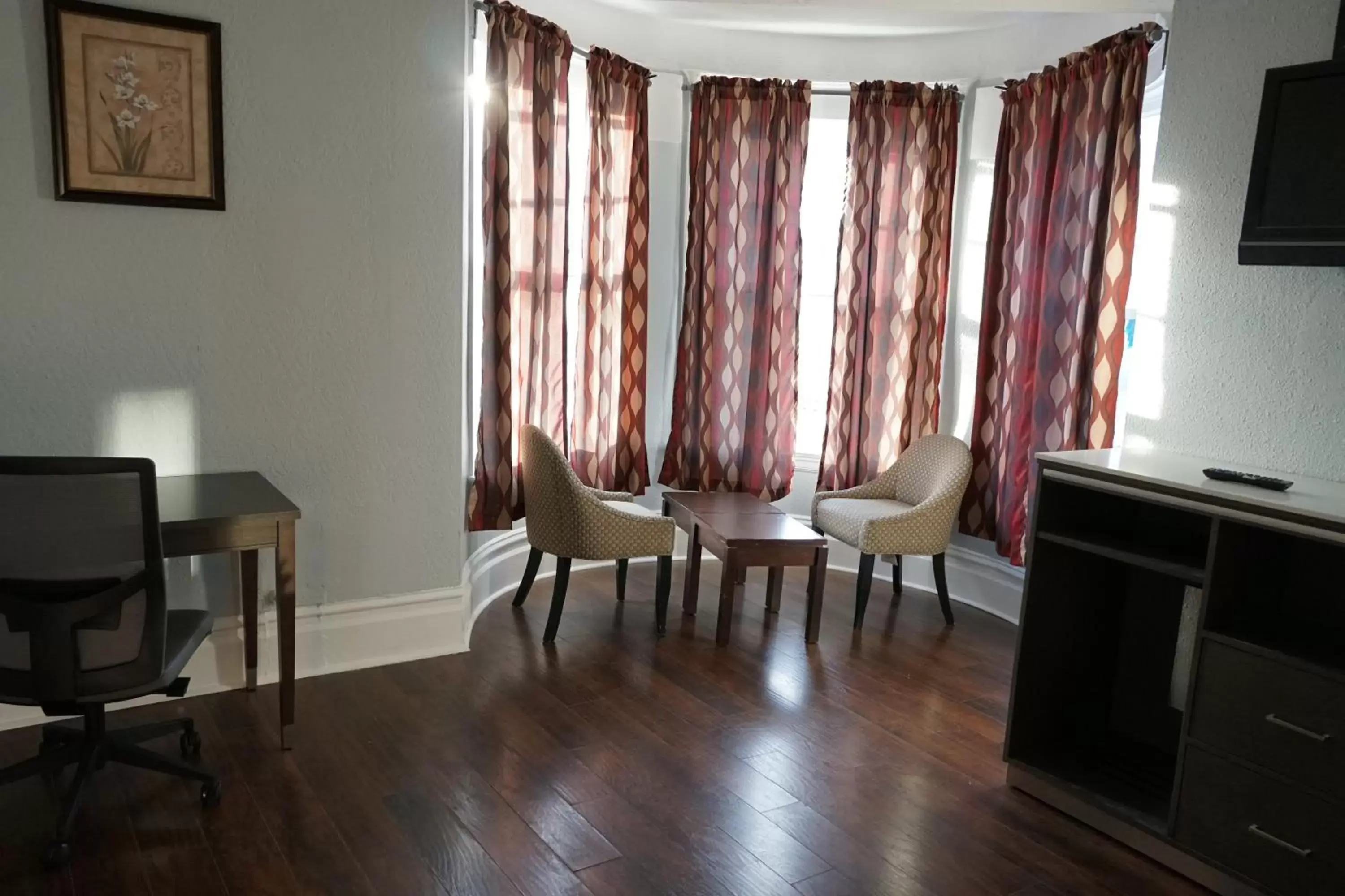 Seating Area in The Utah Inn