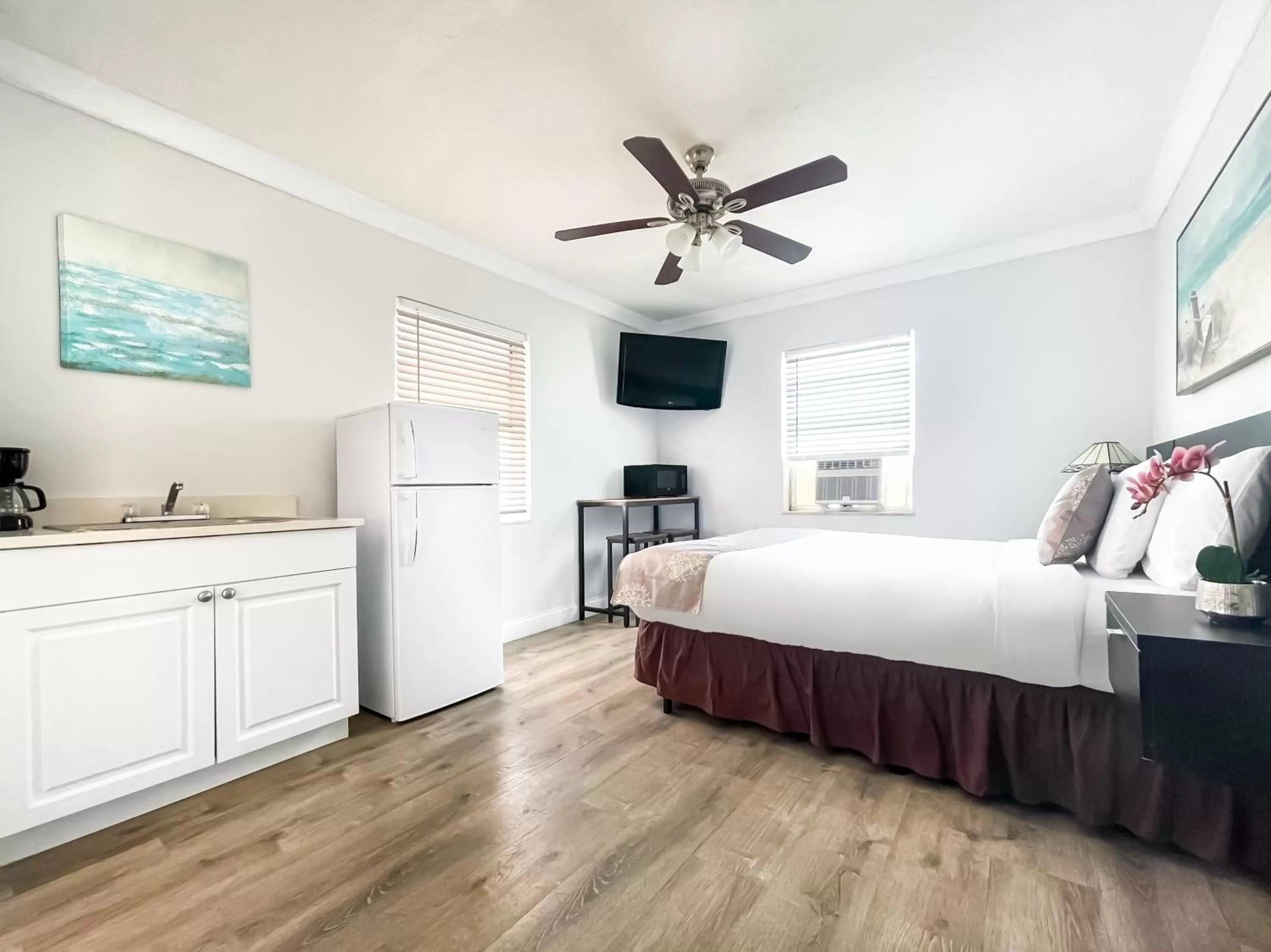 Bed in Hollywood Beach Hotels