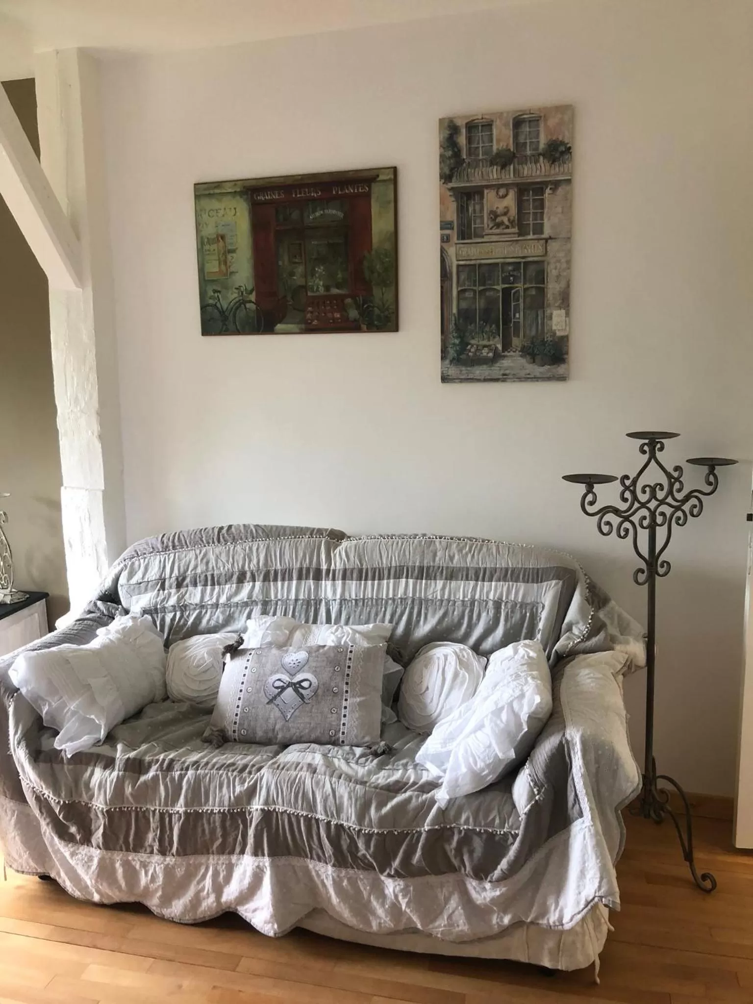 Seating area in La Demeure