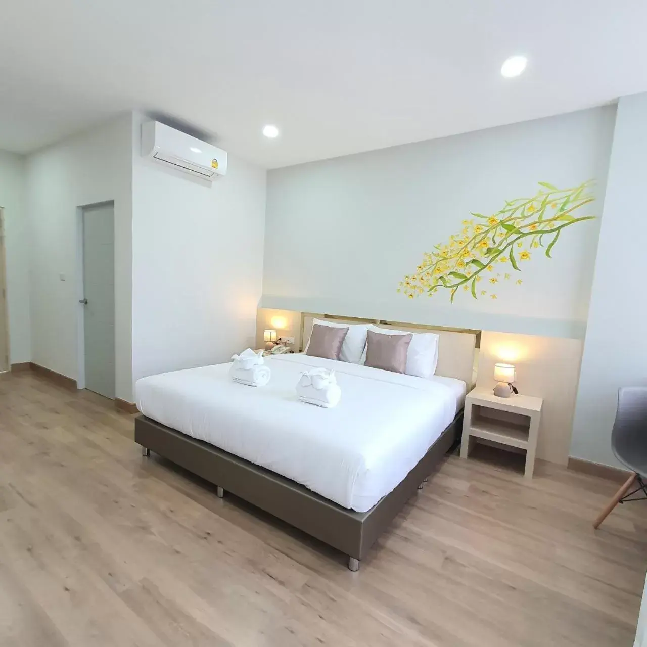 Bedroom, Bed in Lueangchan Orchid Hotel Bedroom, Bed in Lueangchan Orchid Hotel