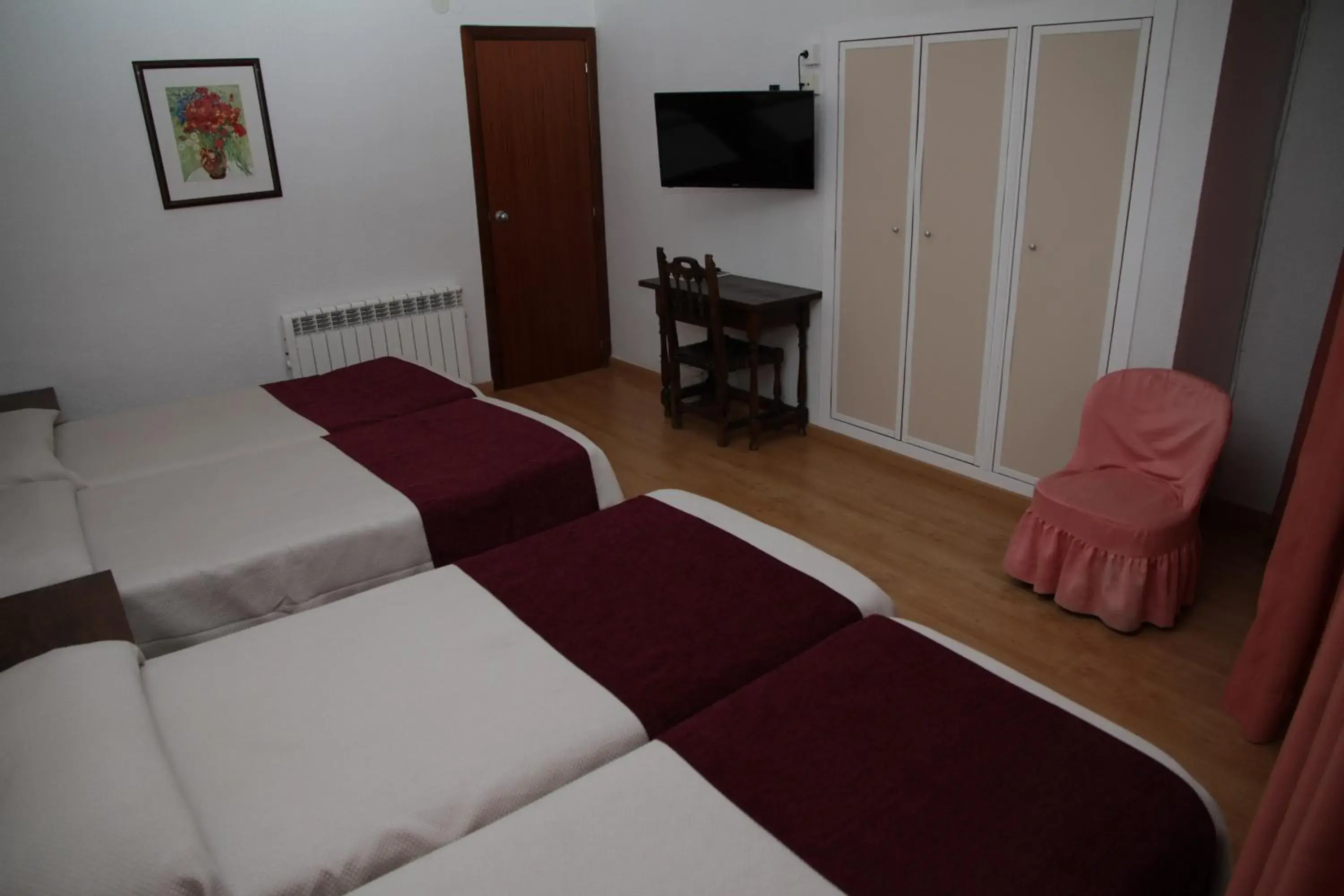 Bedroom, Bed in Hotel Real Castellon