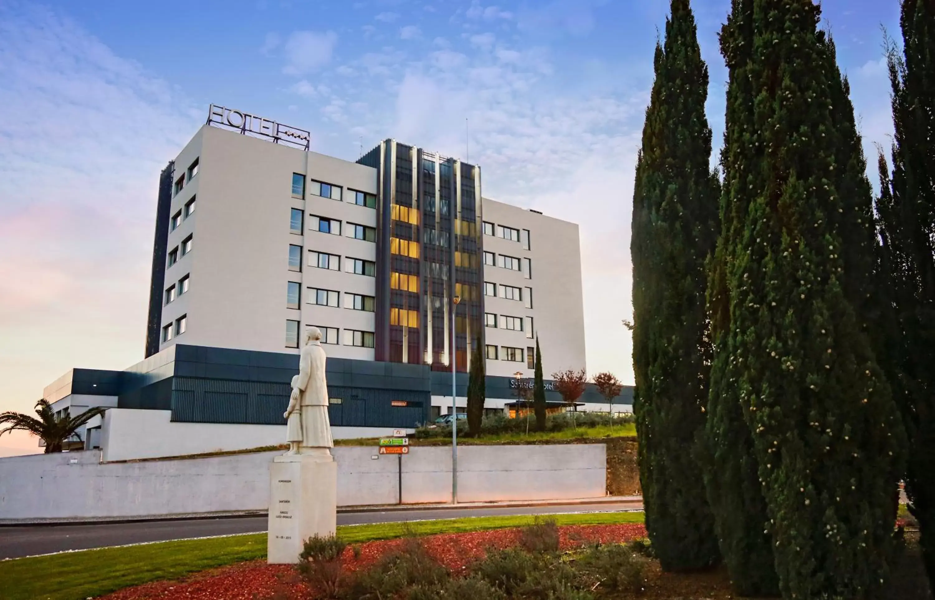 Property Building in Santarem Hotel