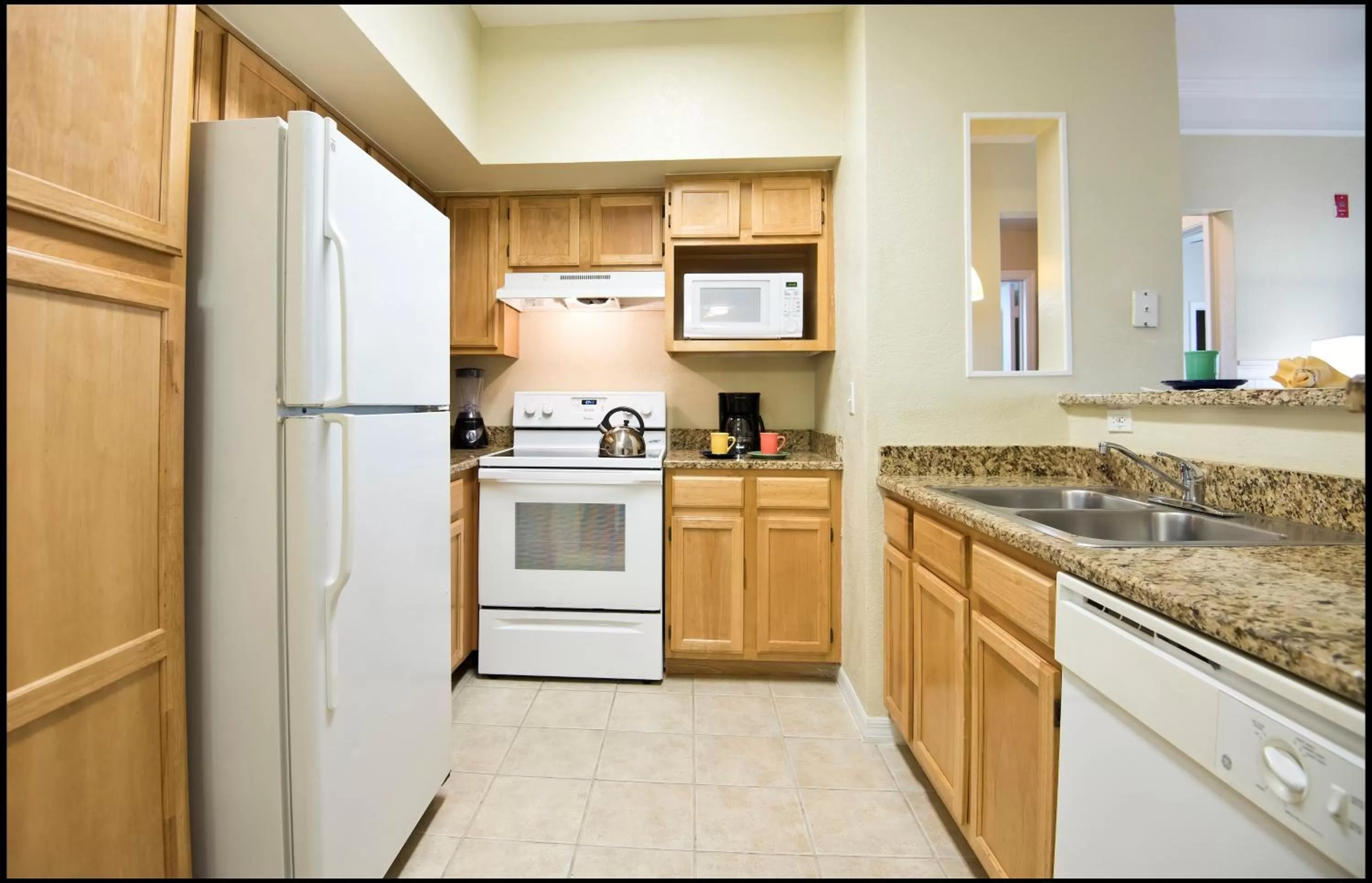 Kitchen or kitchenette in Calypso Cay Vacation Villas
