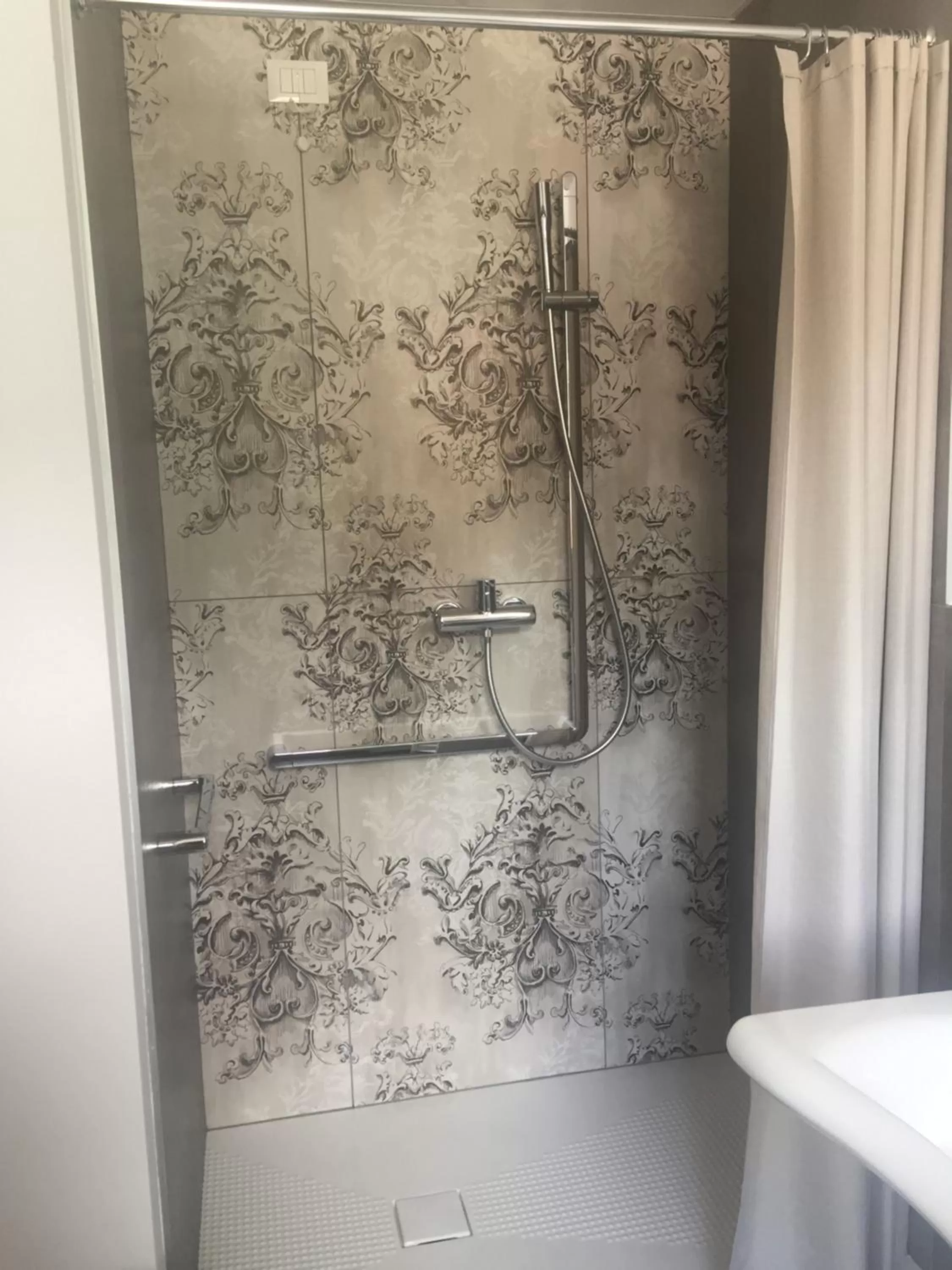 Shower in Pove 2.4 Hotel