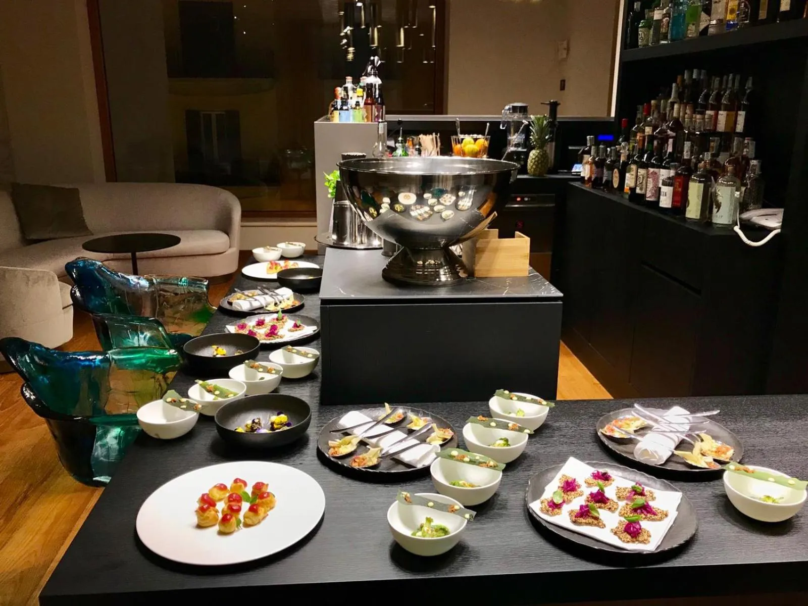 Lounge or bar in Bacã Suites, Restaurant & Bar