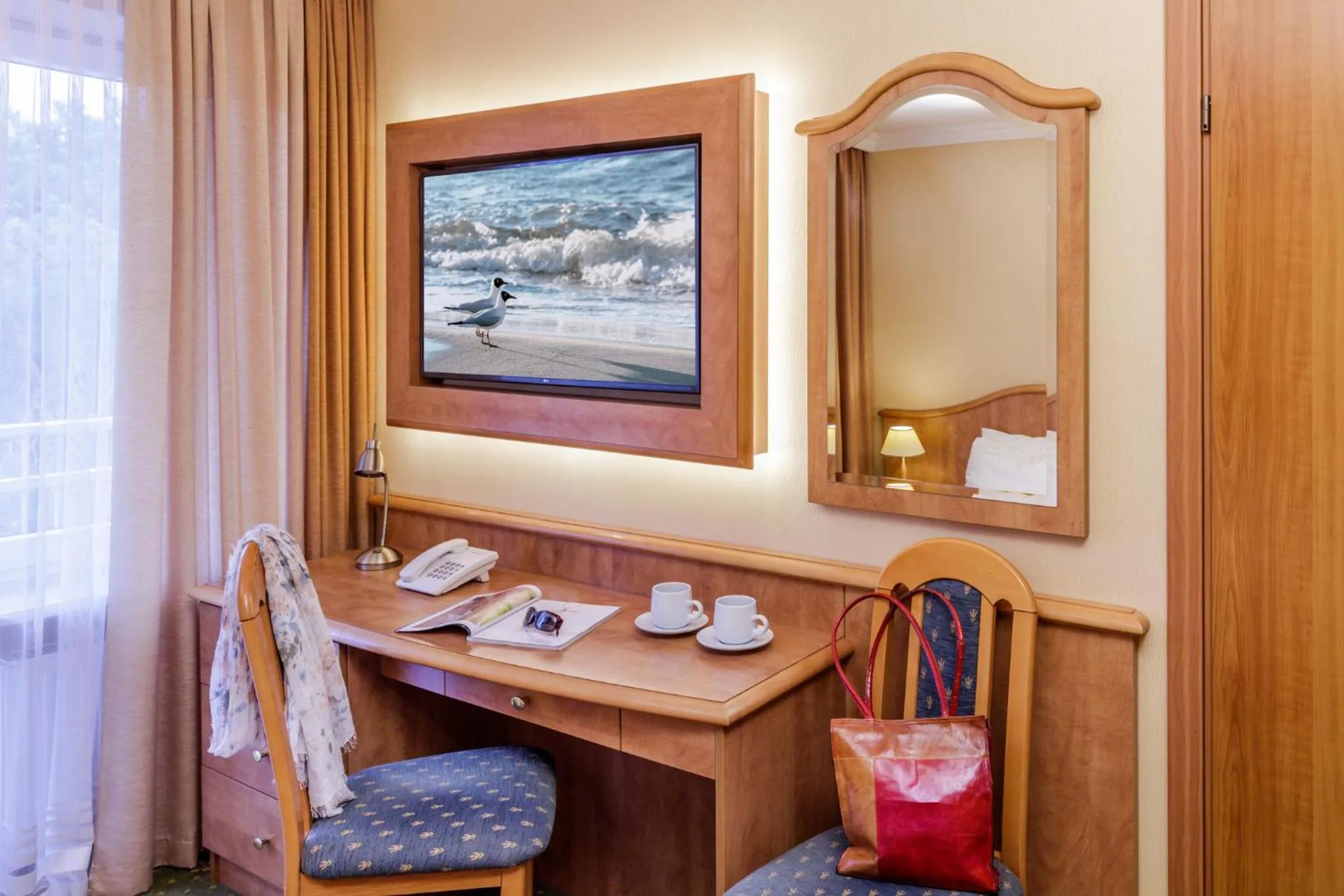 TV and multimedia in Hotel Polaris III