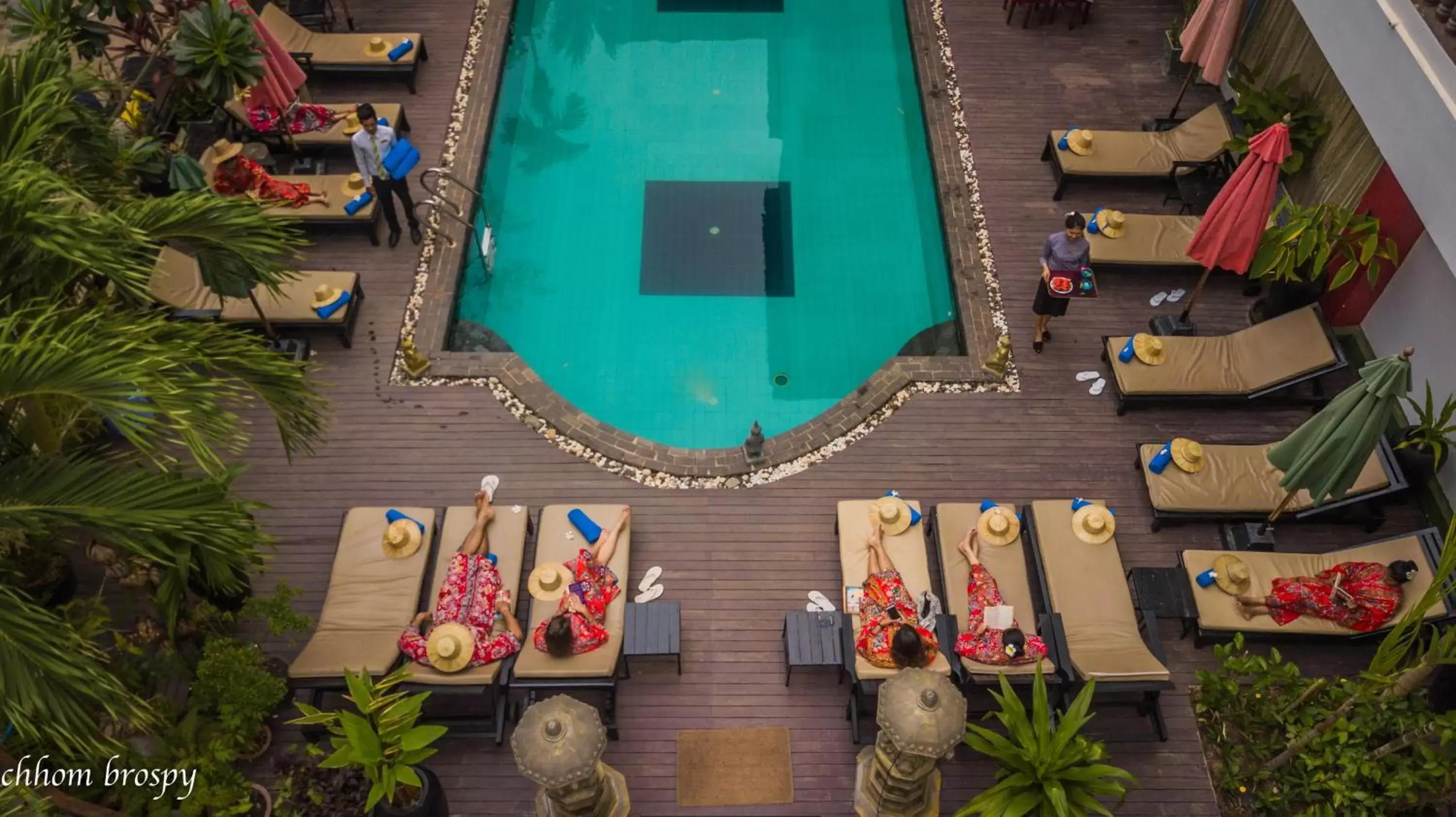 Swimming pool, Pool View in Mekong Angkor Palace Hotel