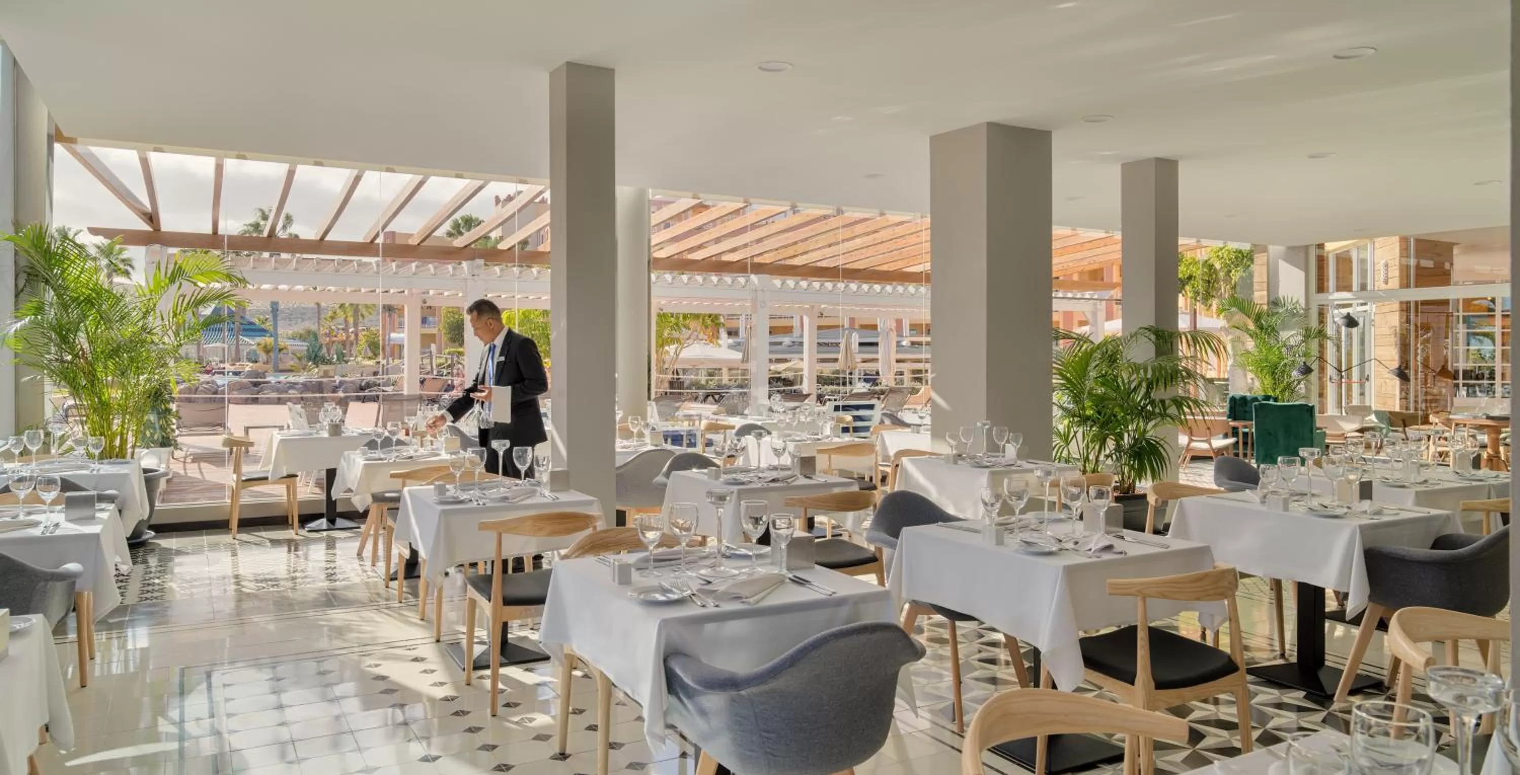 Restaurant/places to eat in H10 Playa Esmeralda - Adults Only