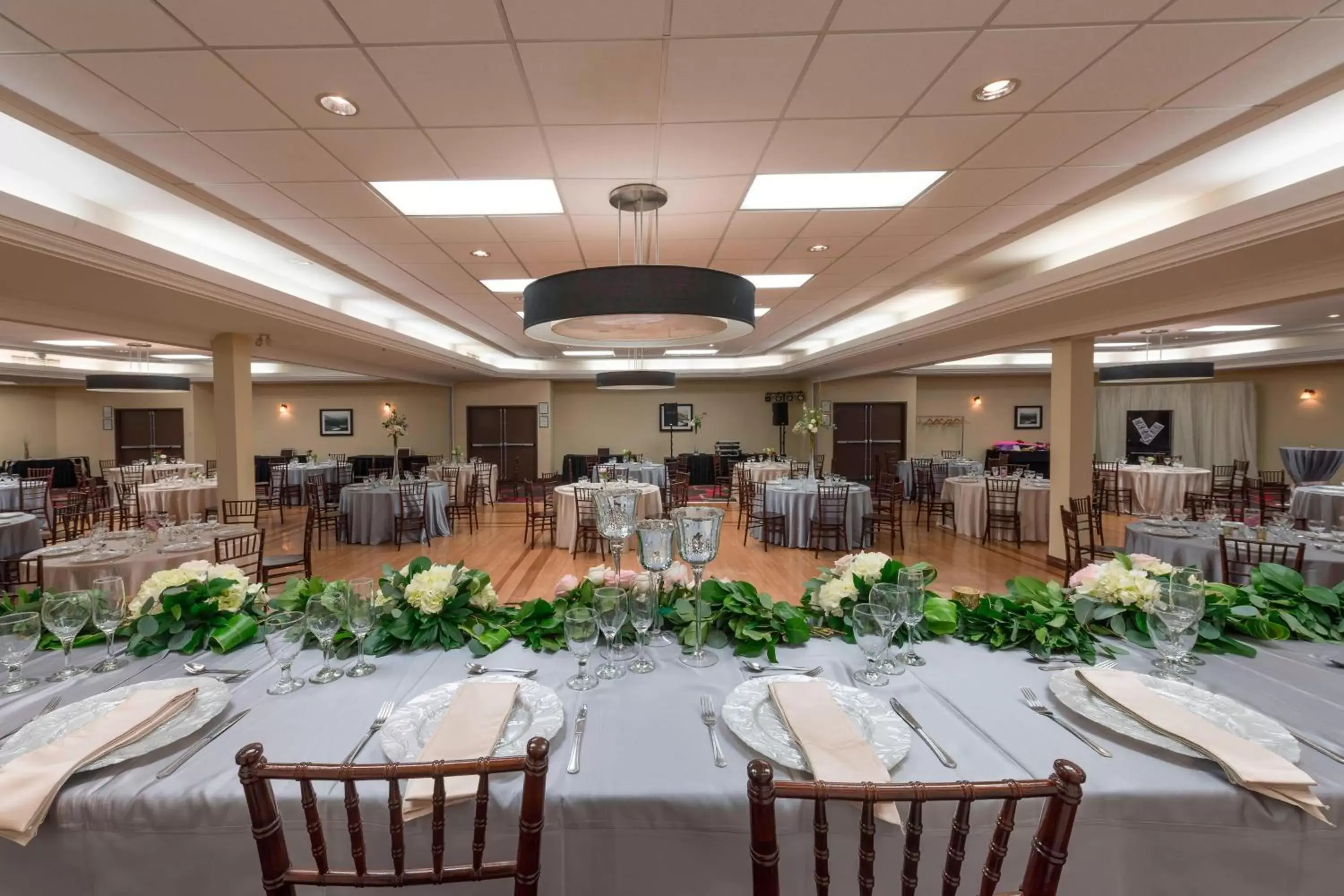 Meeting/conference room, Banquet Facilities in Four Points by Sheraton Edmonton South