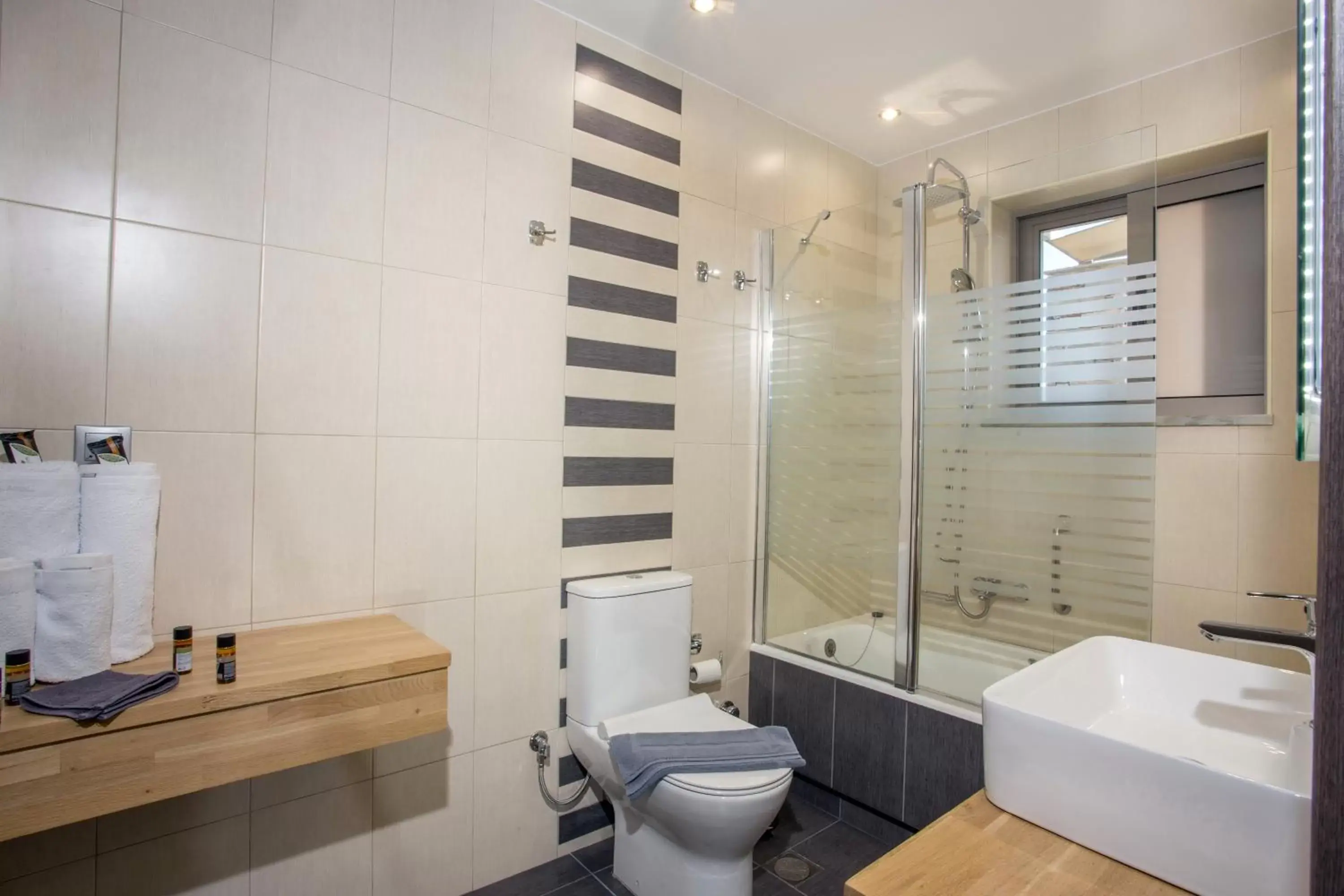 Bathroom in Vardians Villas & Suites