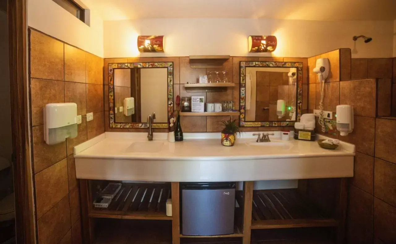 Bathroom in Pura Vida Hotel