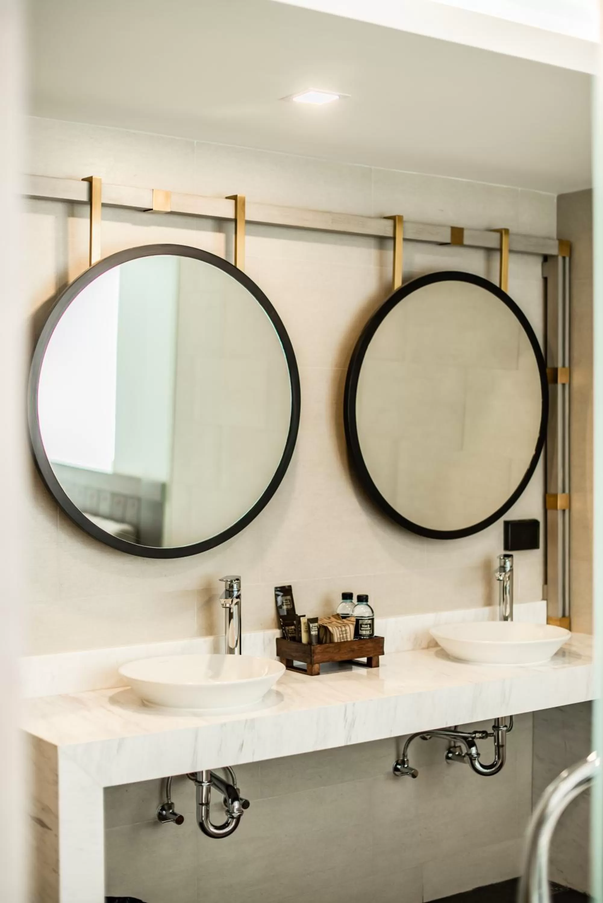 Bathroom in Blackwoods Hotel Pattaya - SHA Extra Plus