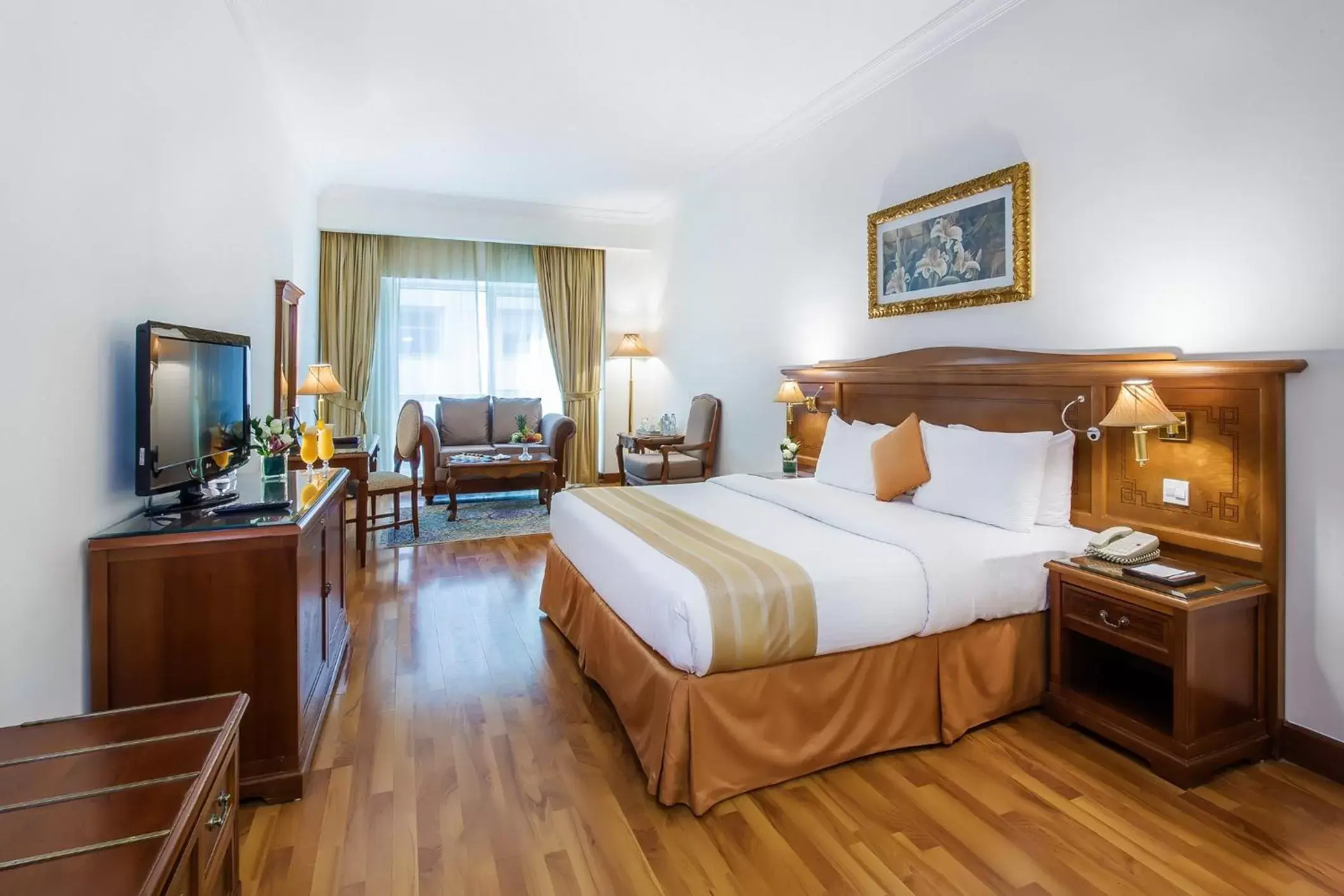 Photo of the whole room in Grand Excelsior Hotel - Bur Dubai