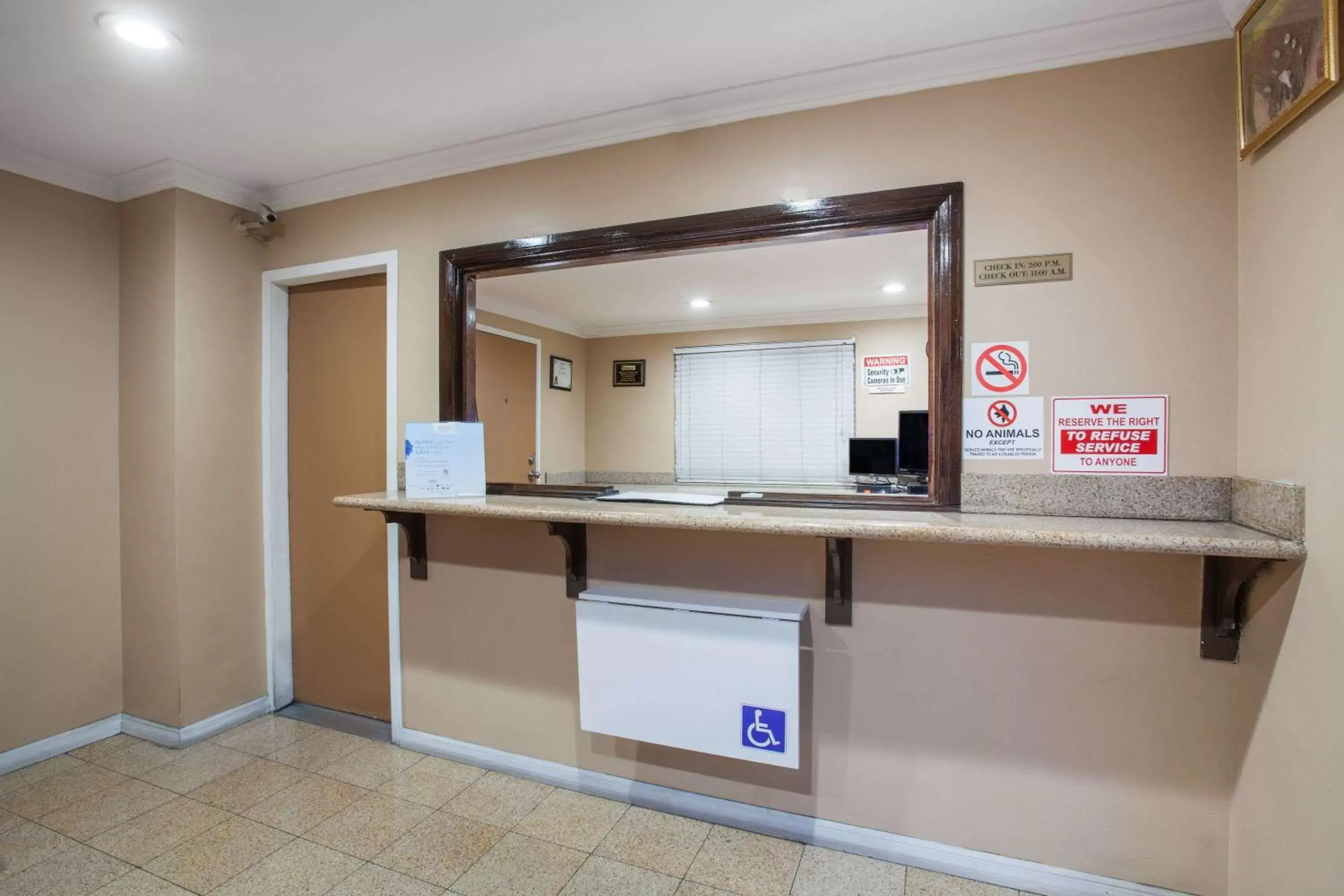 Lobby or reception, Lobby/Reception in Express Inn & Suites Ontario Airport