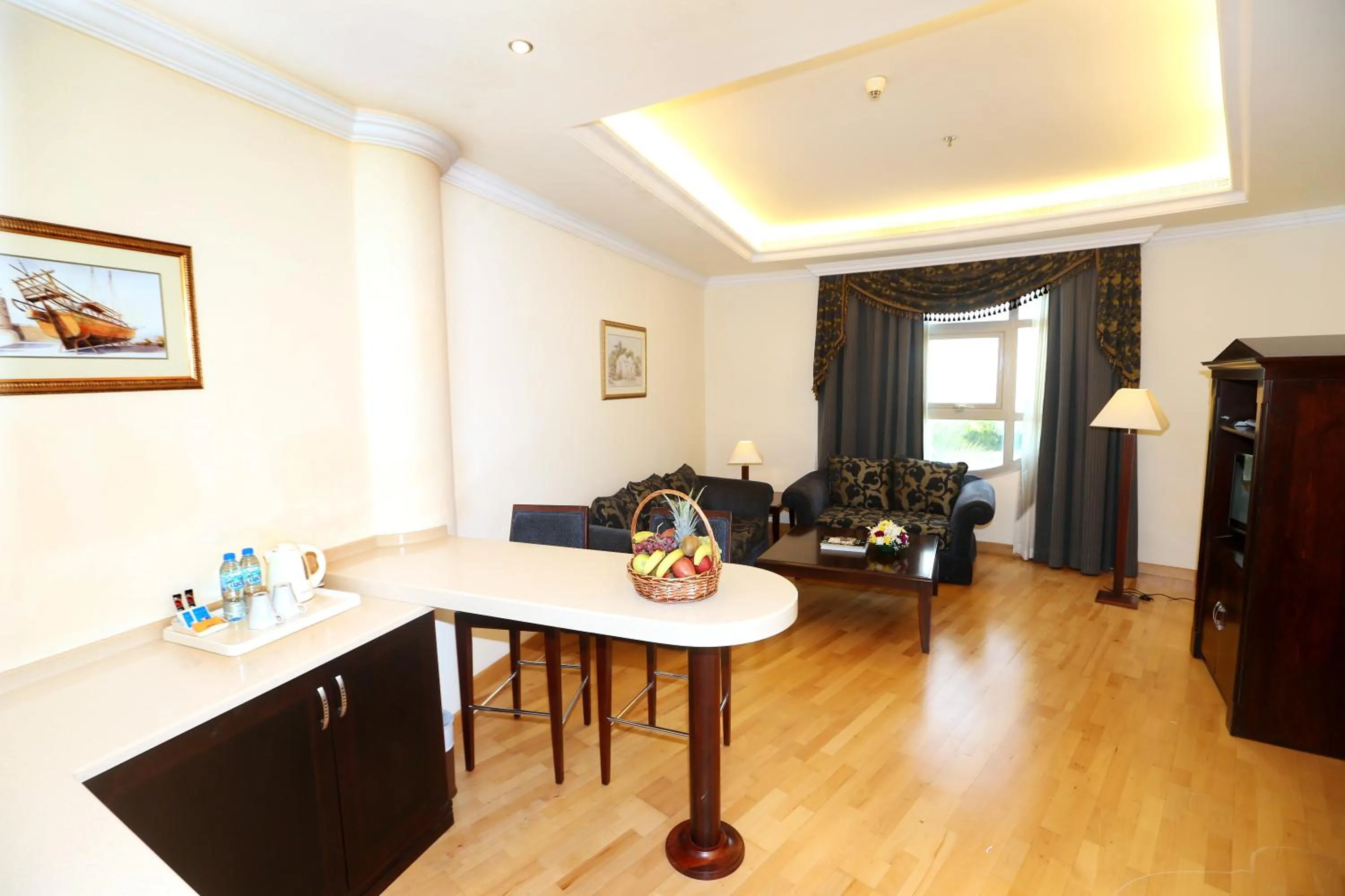 Kitchen or kitchenette in Sharjah Premiere Hotel & Resort