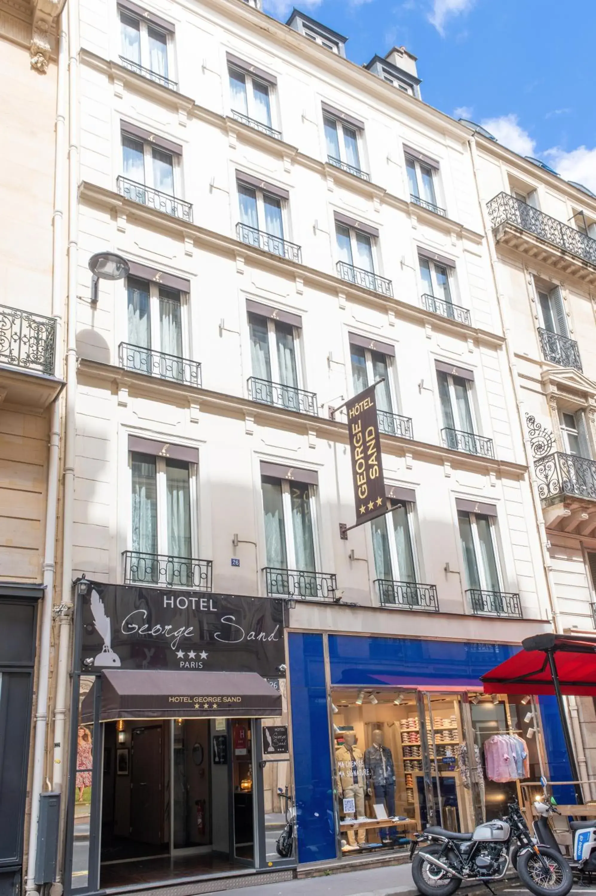 Property building in Hotel George Sand Opéra Paris Property building in Hotel George Sand Opéra Paris